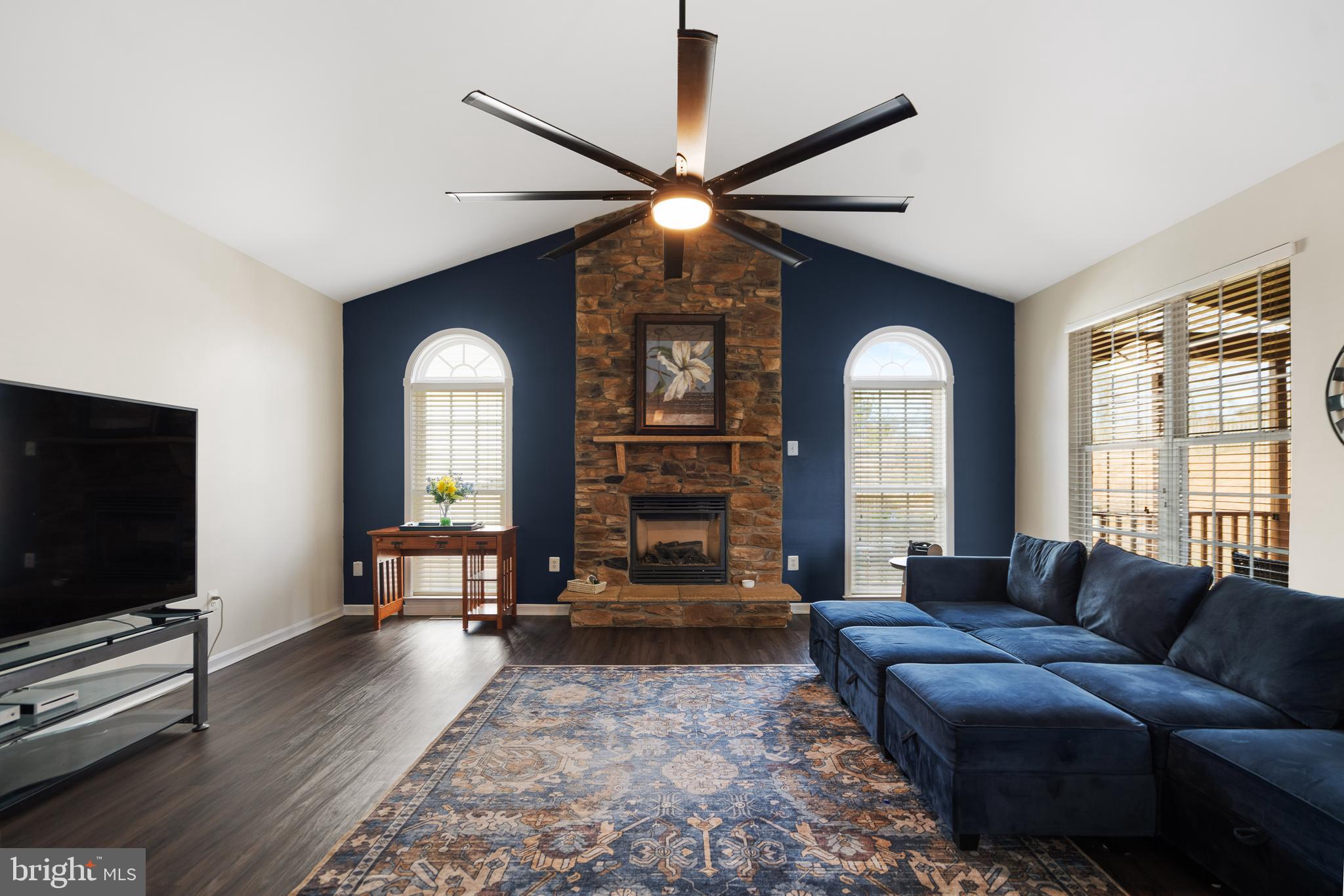 HOMEPLACE ON PELHAMS REACH - Residential