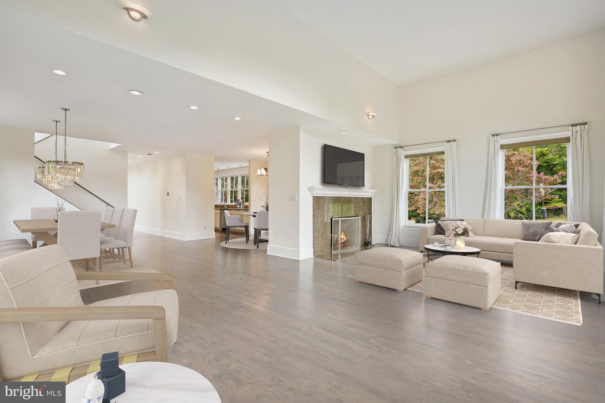 RIVERSCAPE - Residential