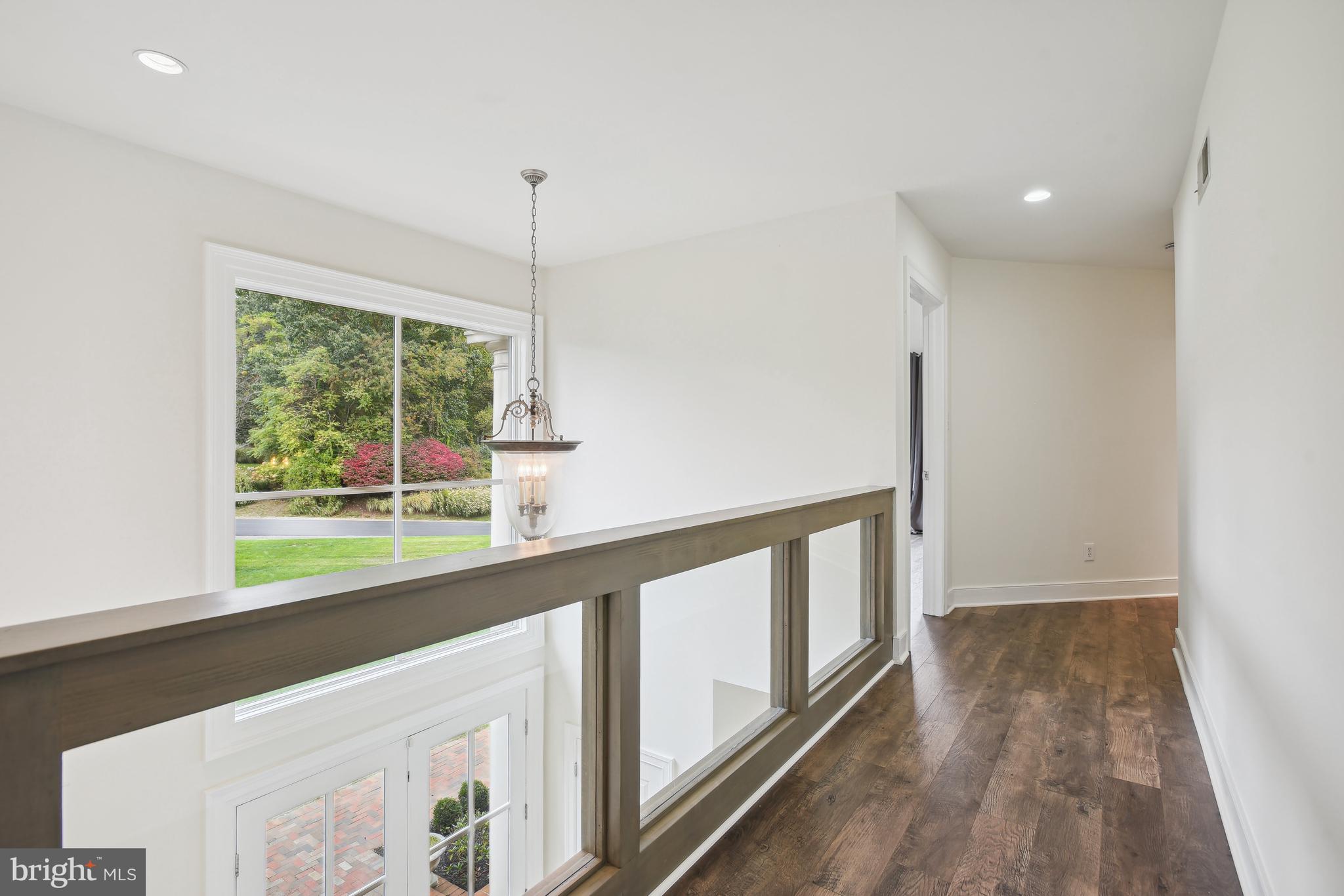 RIVERSCAPE - Residential