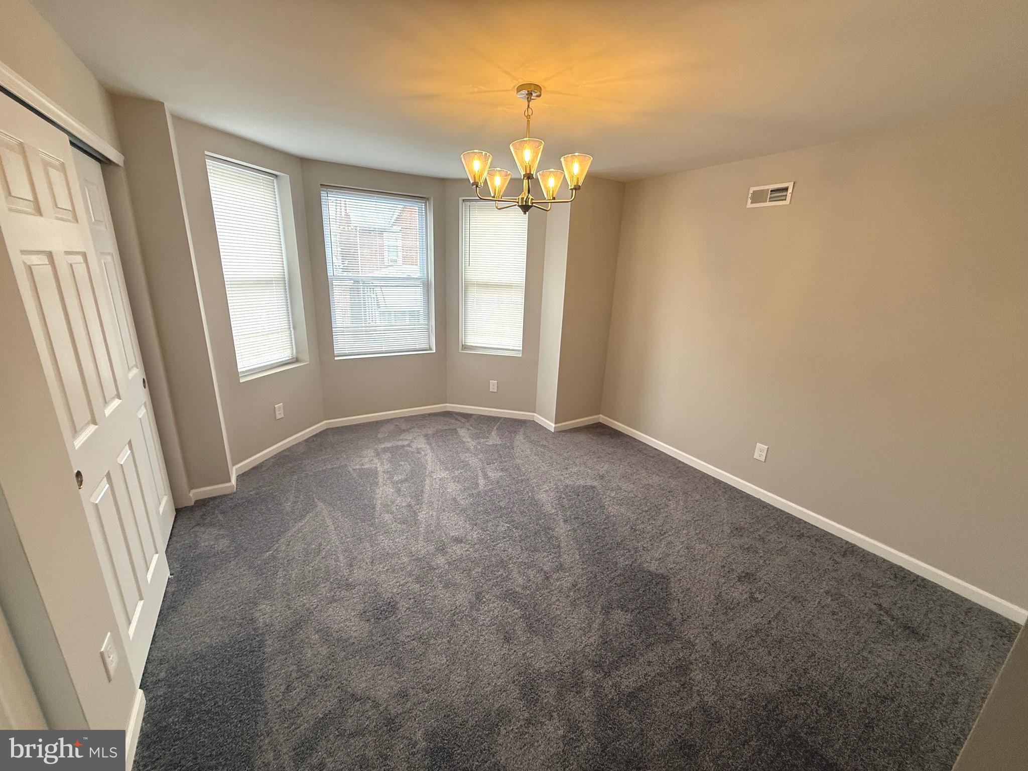 LOGAN - Residential