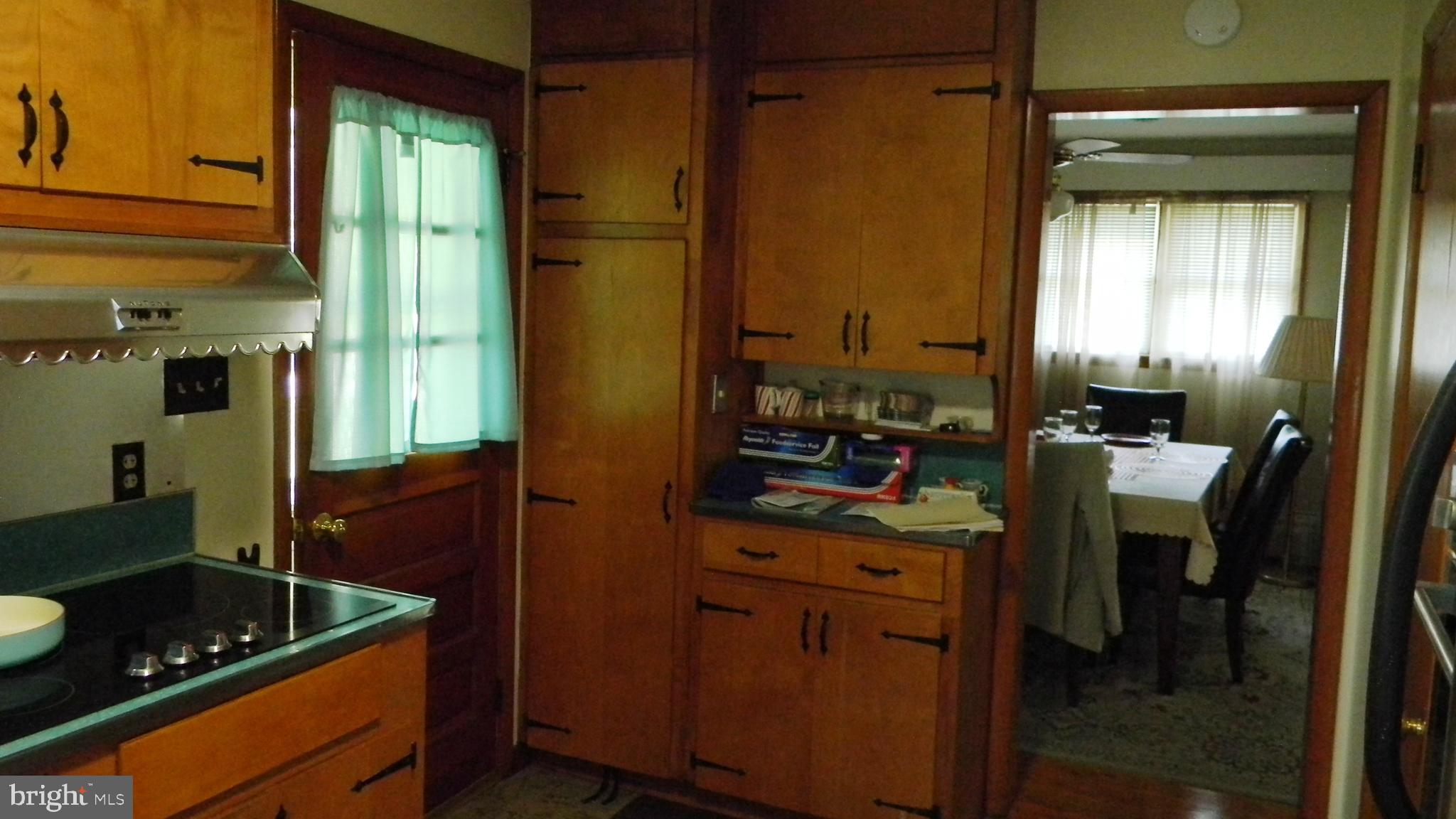 AVONDALE ACRES - Residential