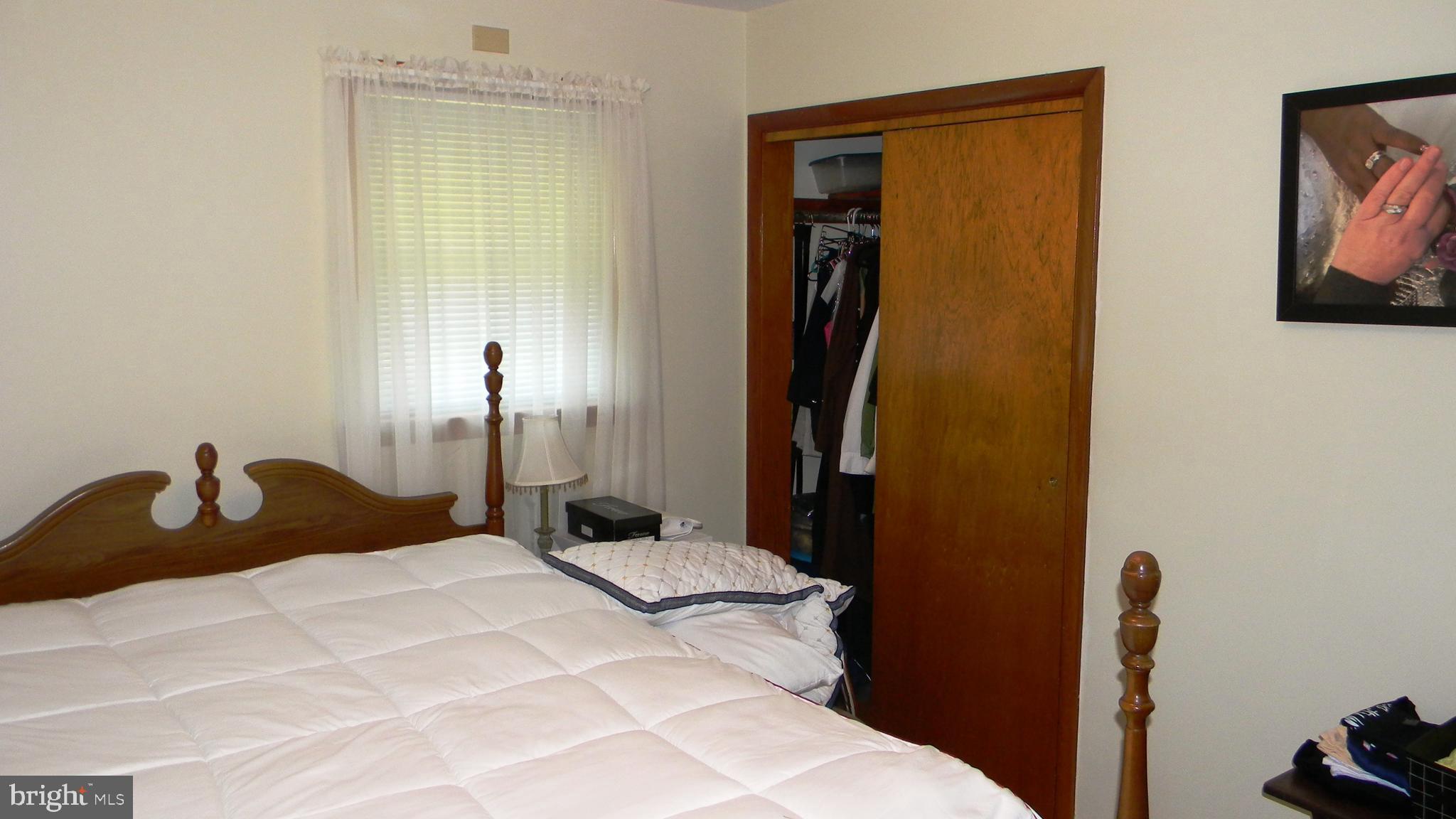 AVONDALE ACRES - Residential