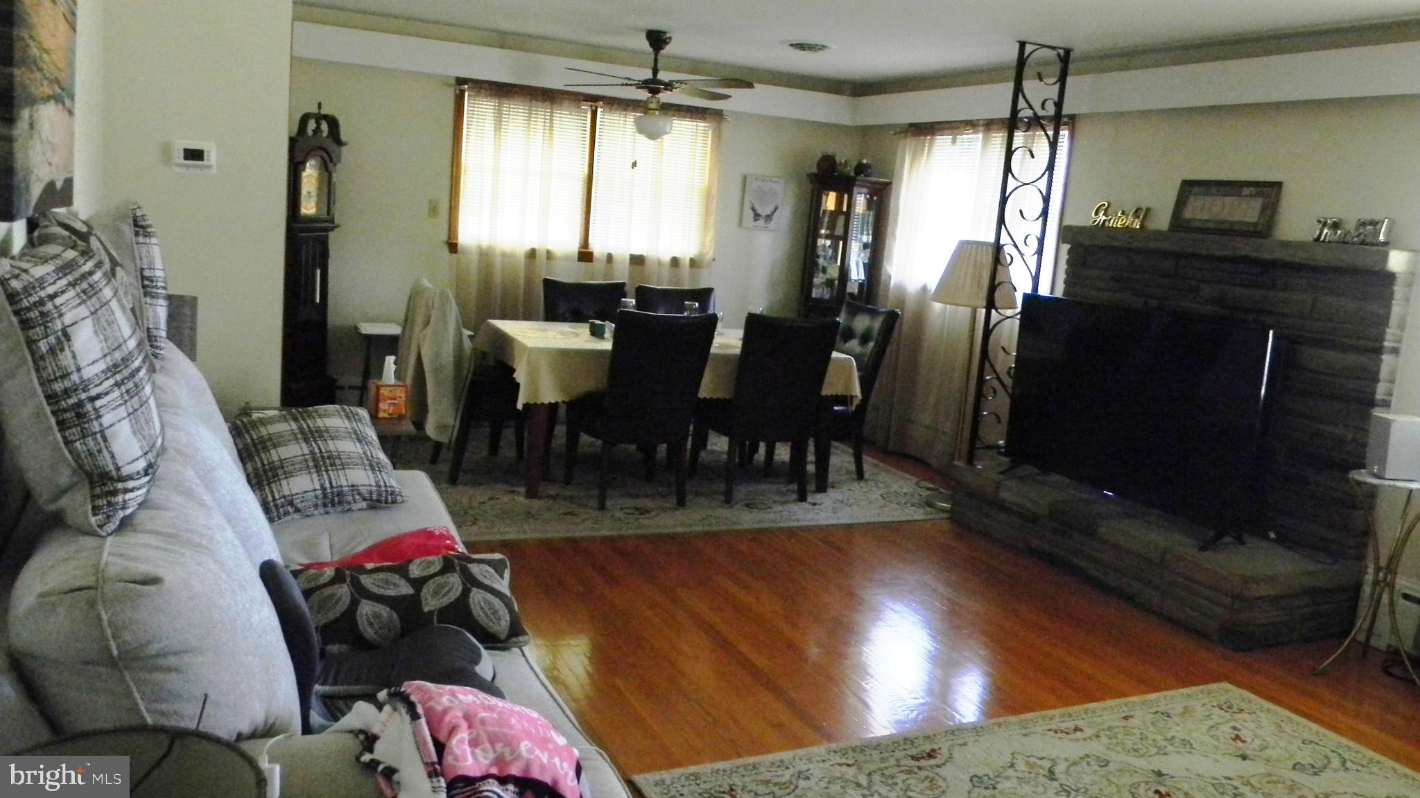 AVONDALE ACRES - Residential