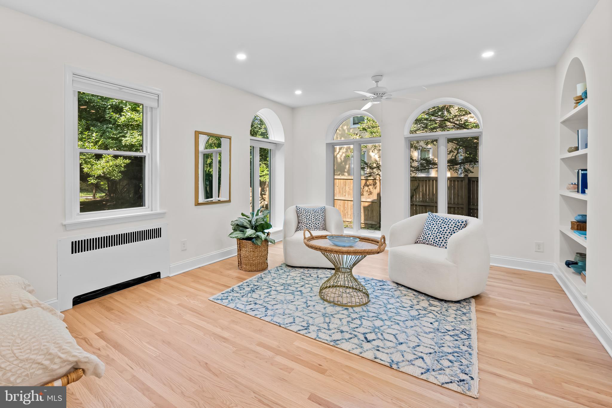 MOUNT WASHINGTON - Residential