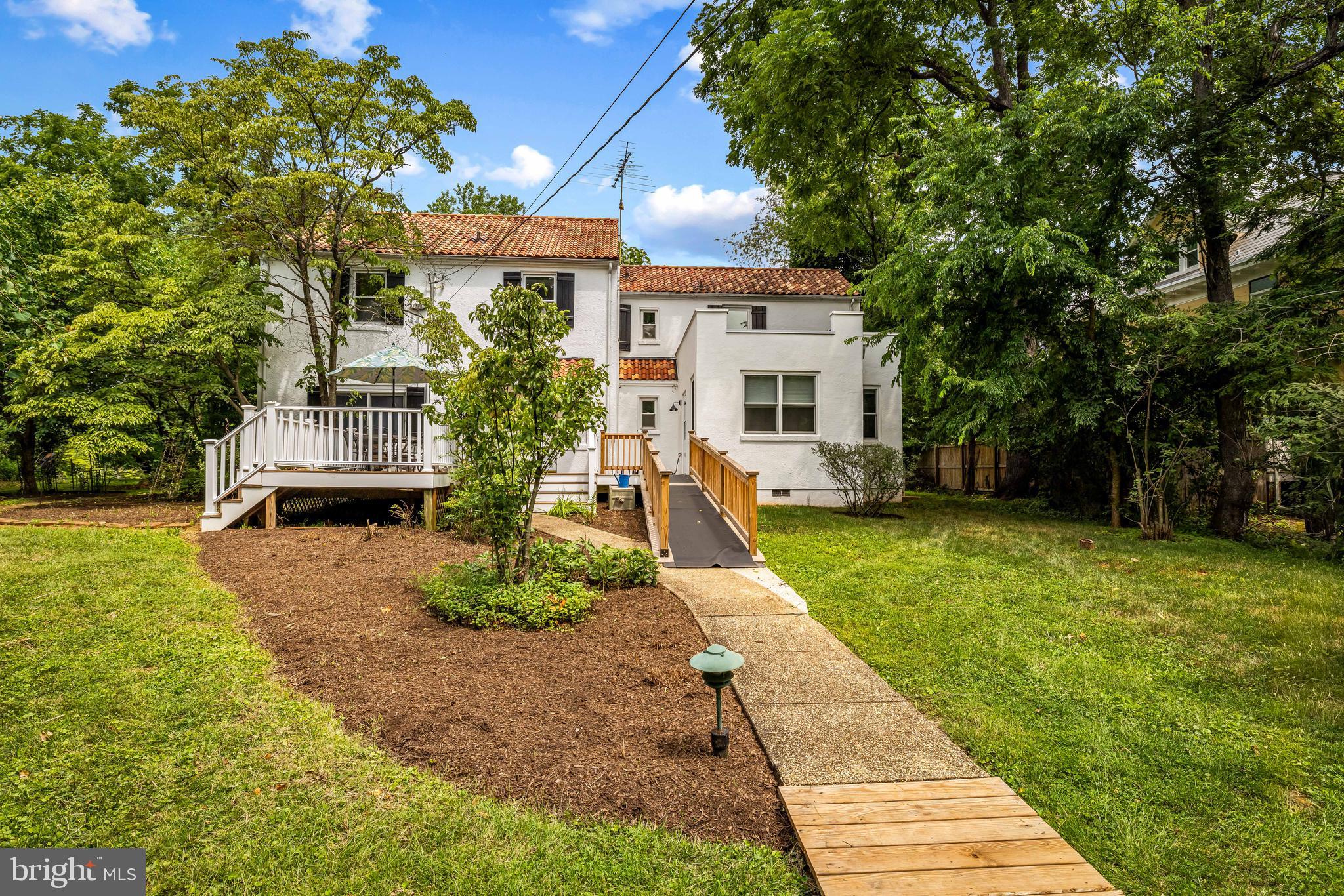 MOUNT WASHINGTON - Residential