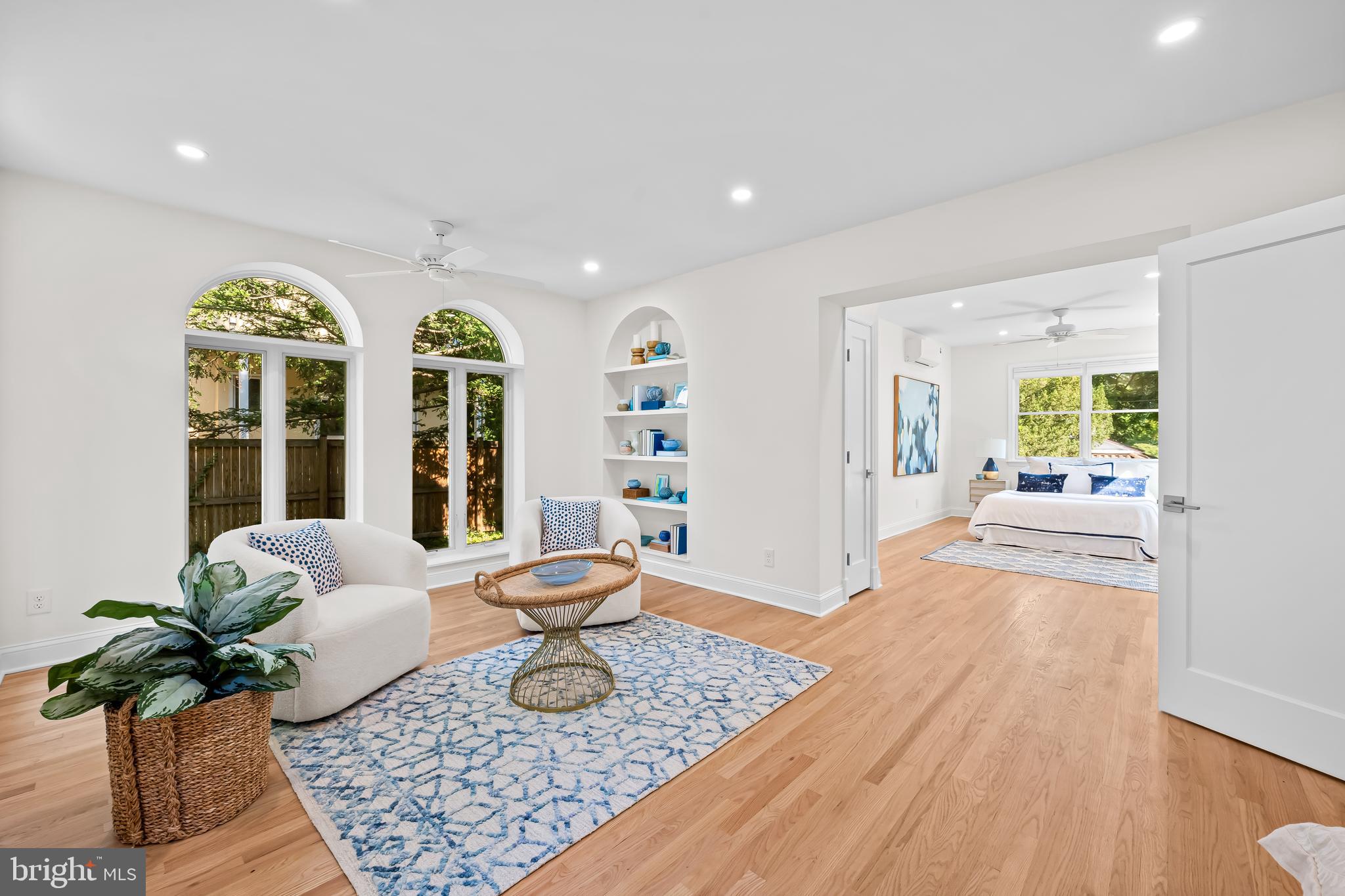 MOUNT WASHINGTON - Residential