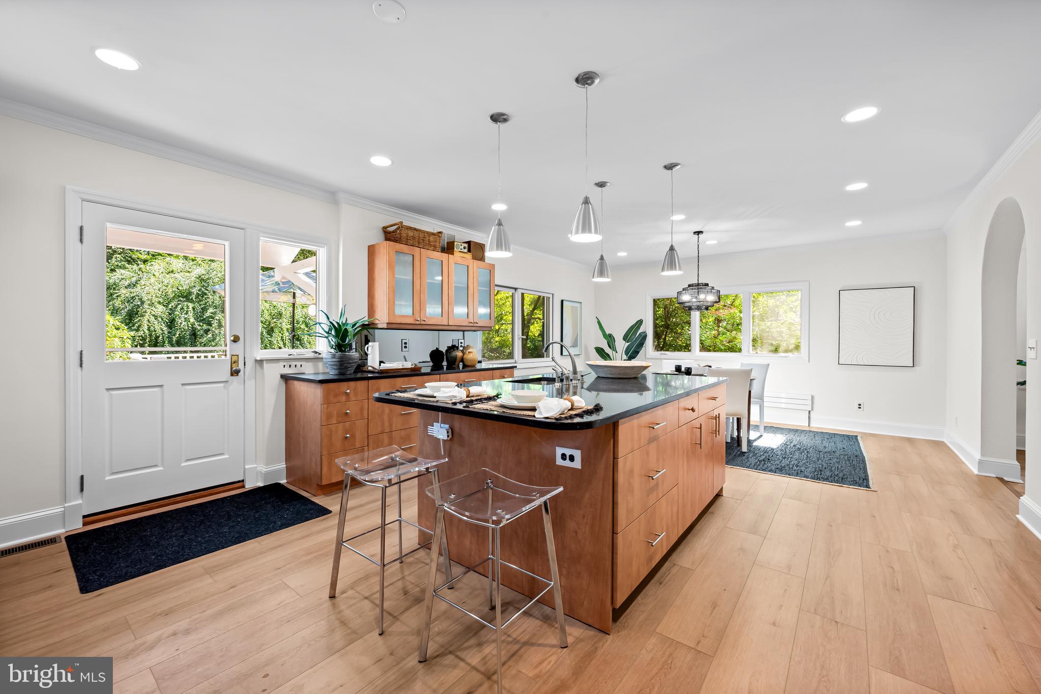MOUNT WASHINGTON - Residential