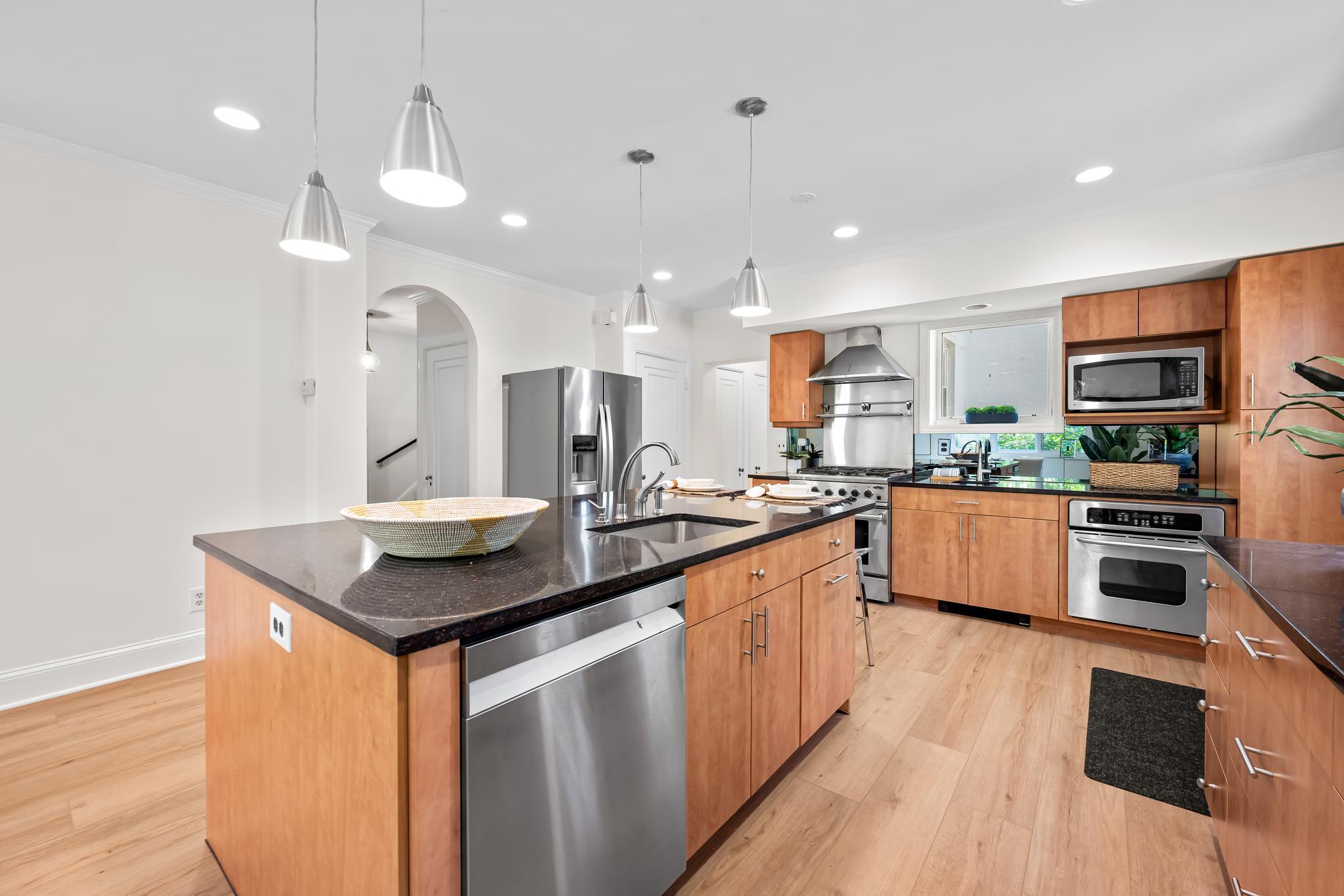 MOUNT WASHINGTON - Residential