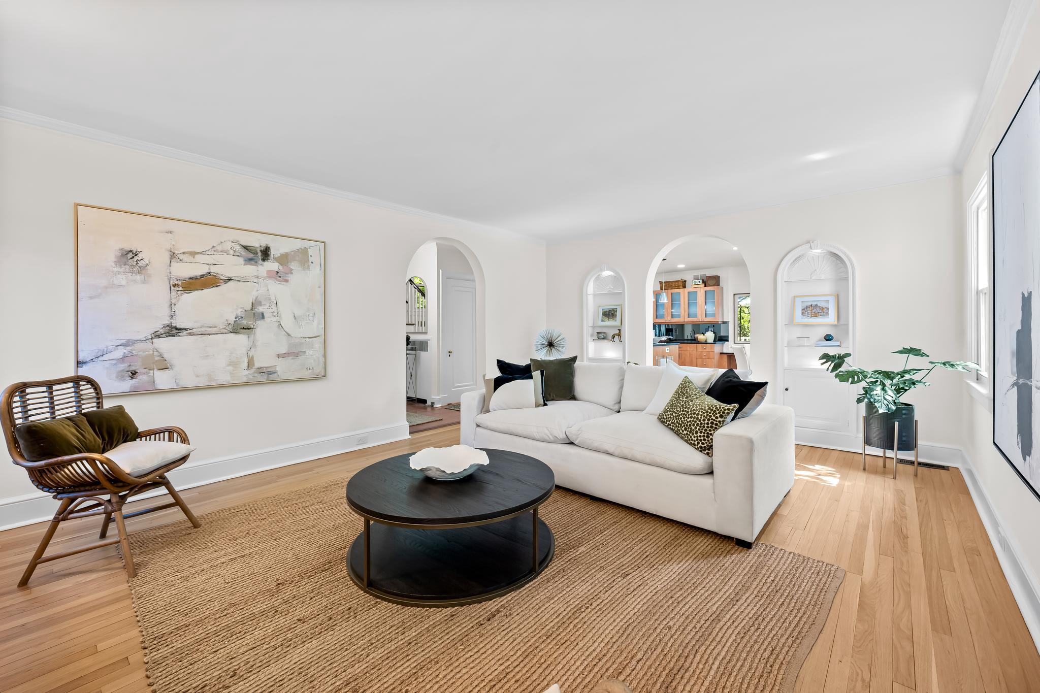 MOUNT WASHINGTON - Residential