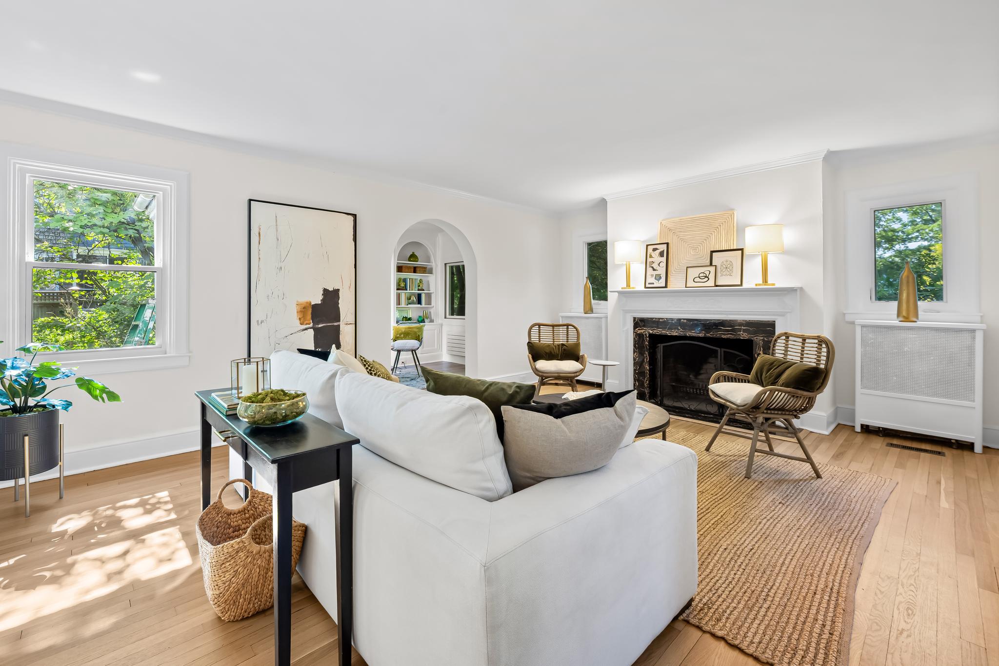 MOUNT WASHINGTON - Residential
