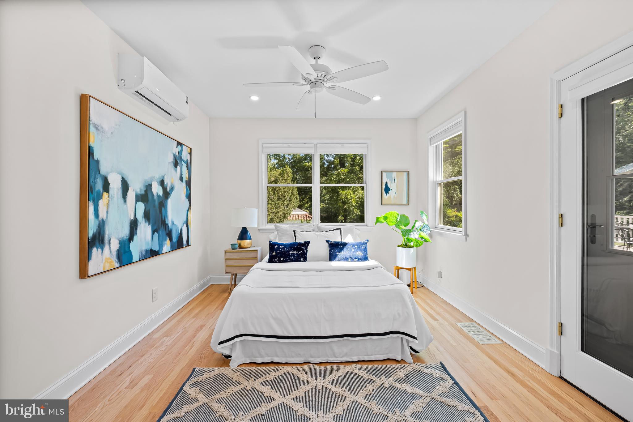MOUNT WASHINGTON - Residential