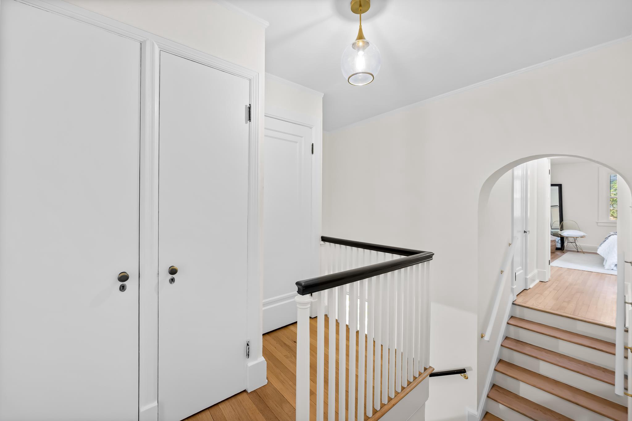 MOUNT WASHINGTON - Residential