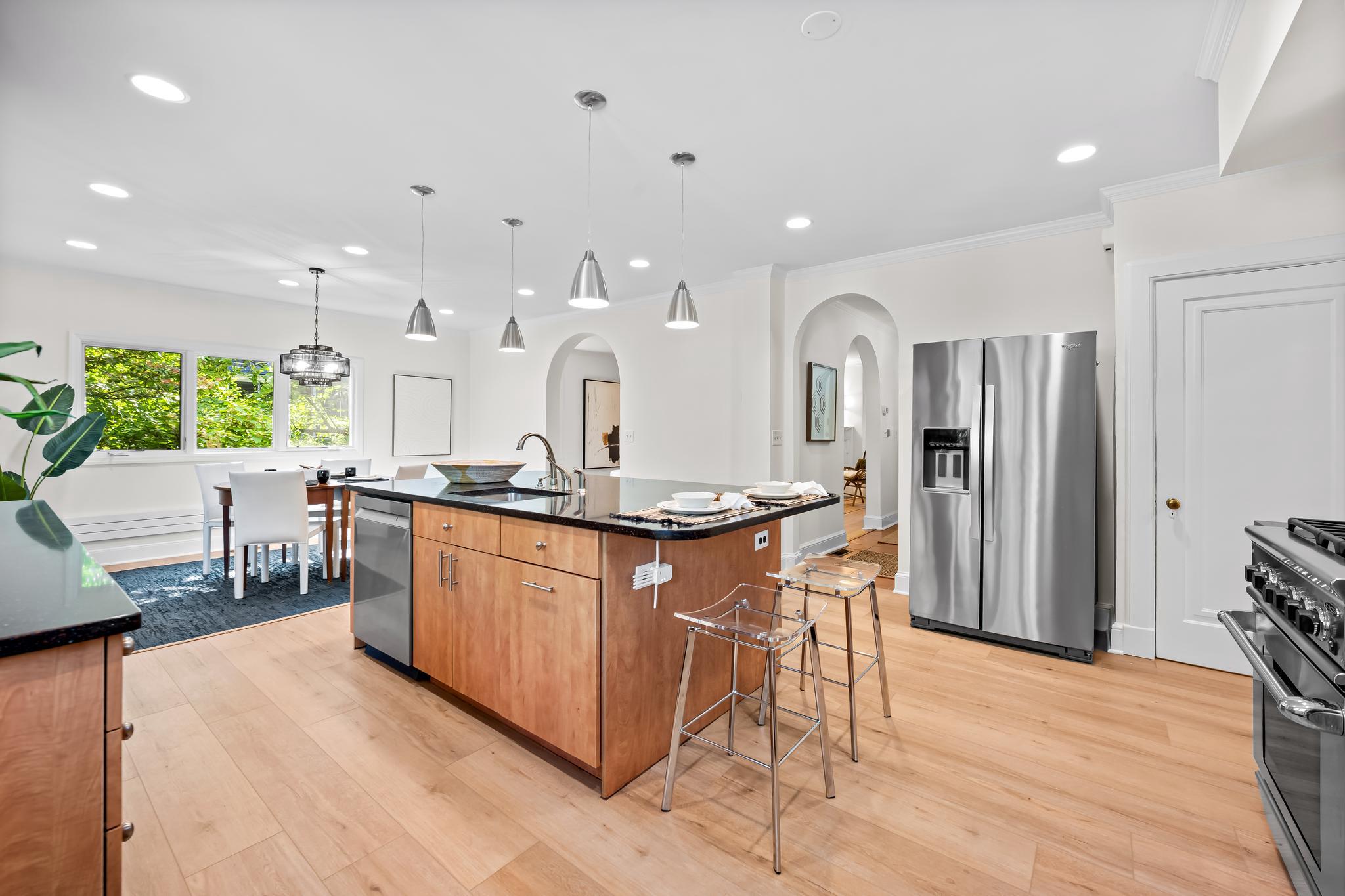 MOUNT WASHINGTON - Residential