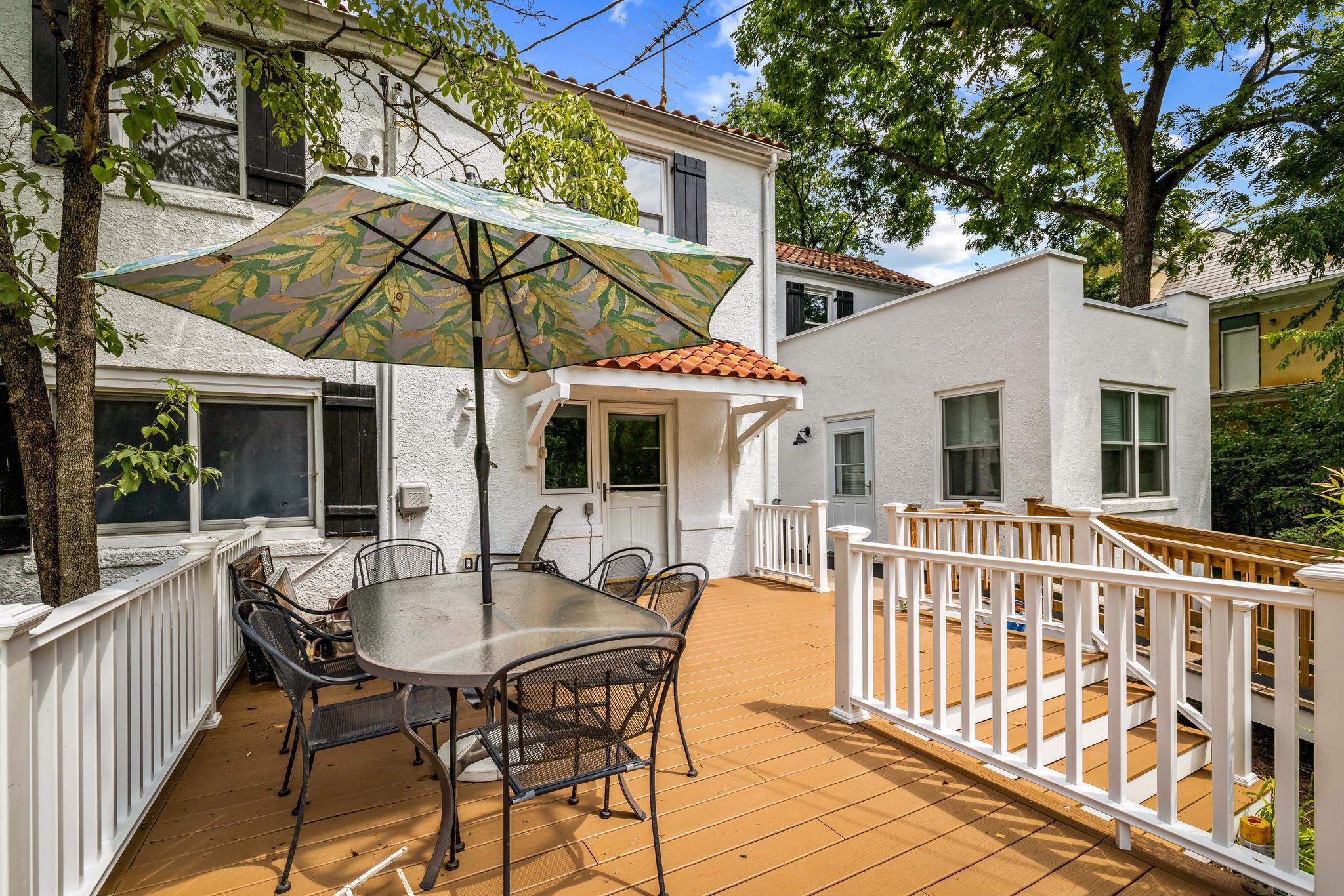 MOUNT WASHINGTON - Residential