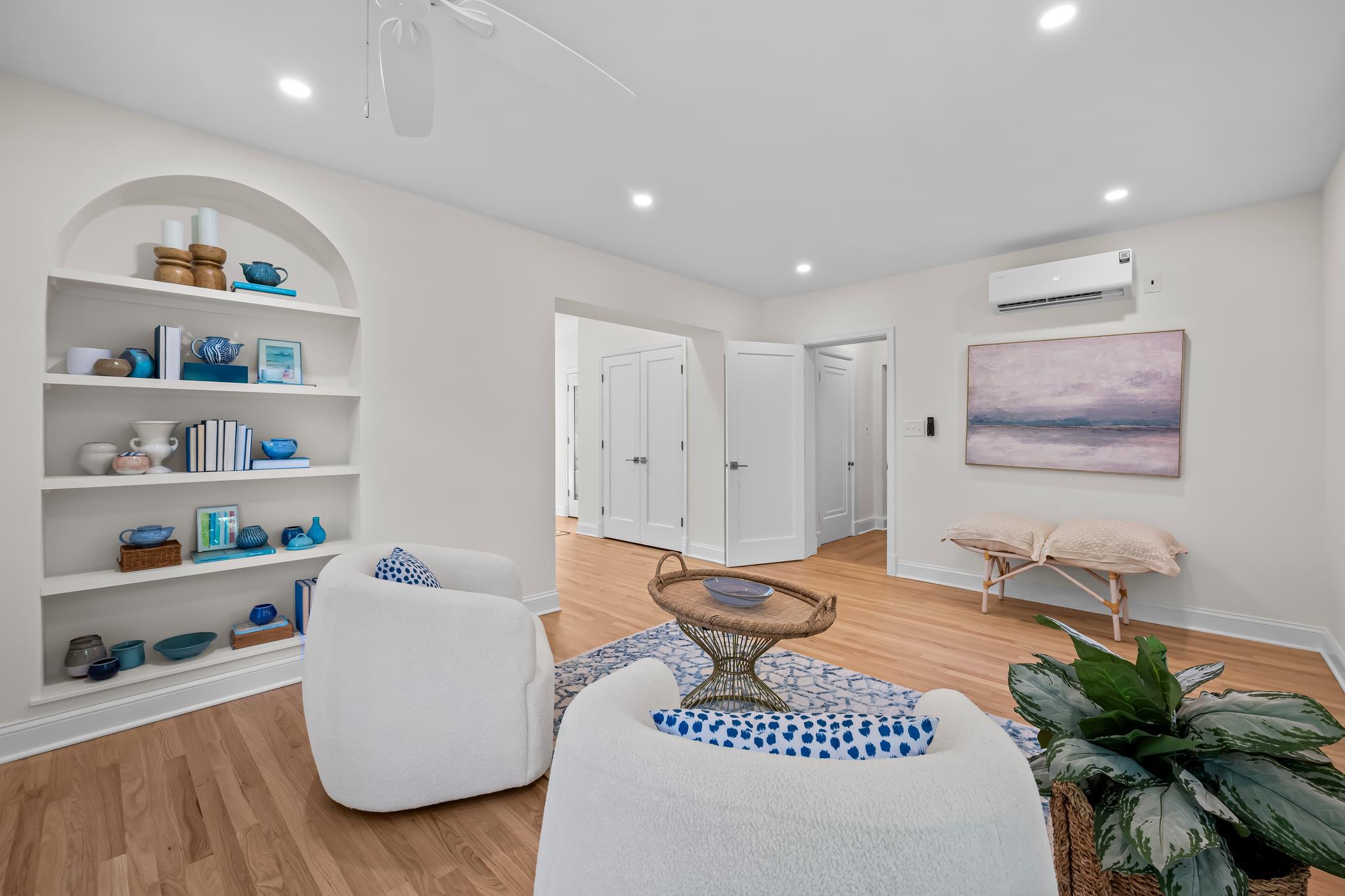 MOUNT WASHINGTON - Residential