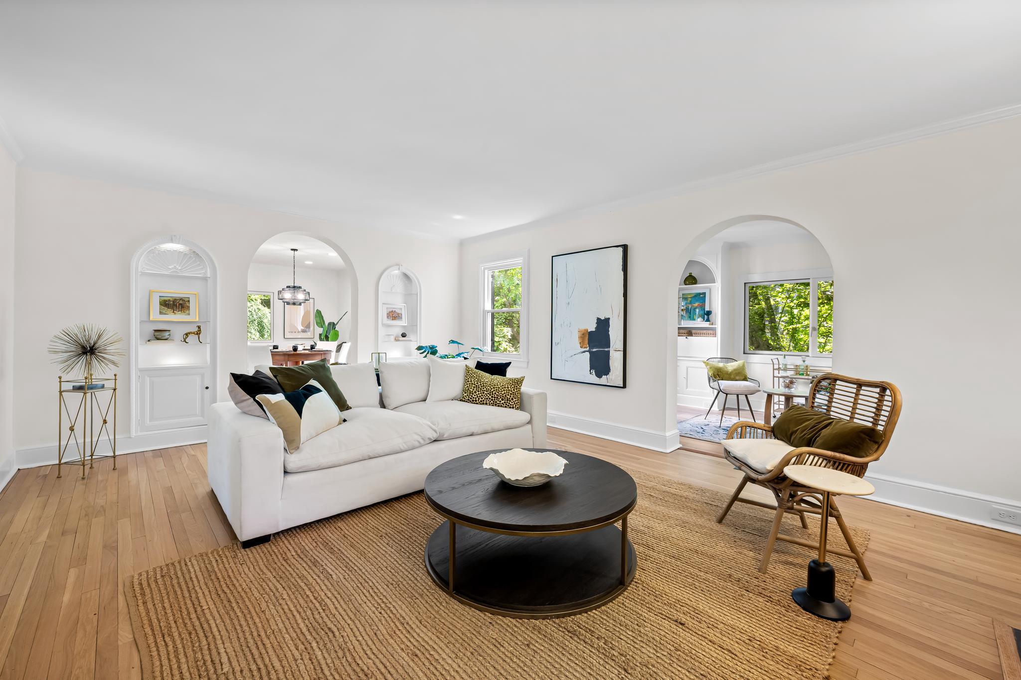 MOUNT WASHINGTON - Residential