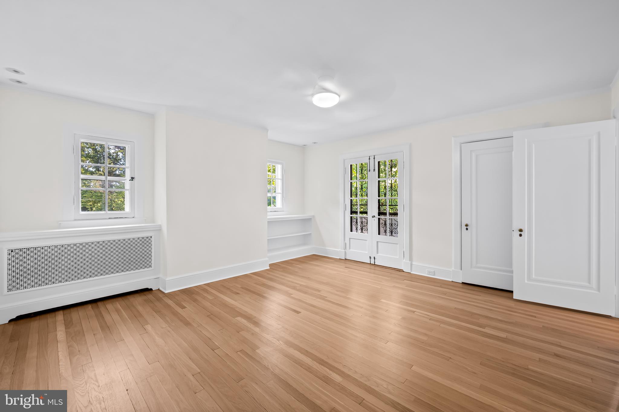 MOUNT WASHINGTON - Residential