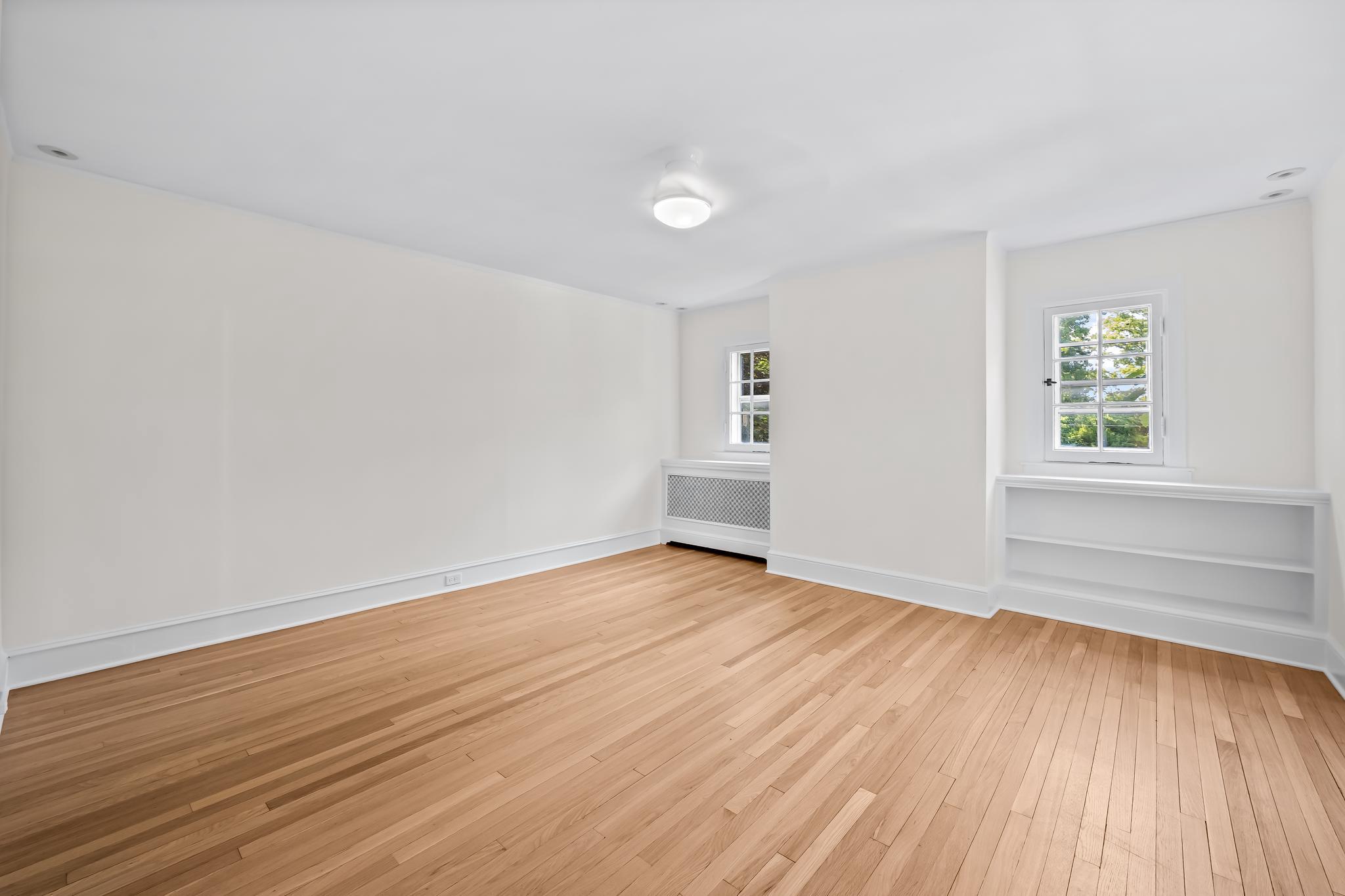 MOUNT WASHINGTON - Residential