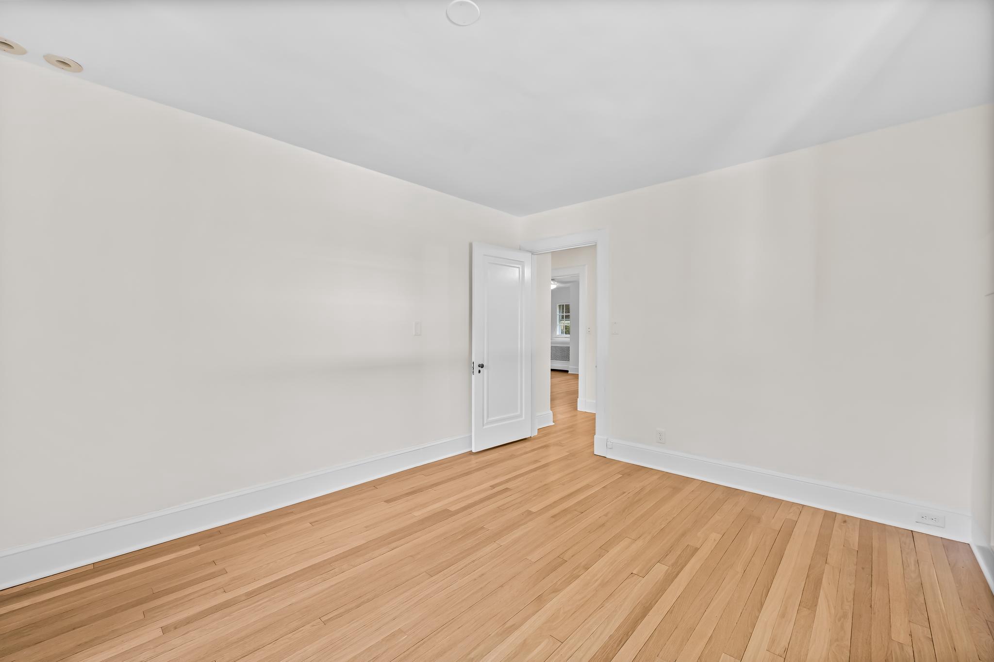 MOUNT WASHINGTON - Residential
