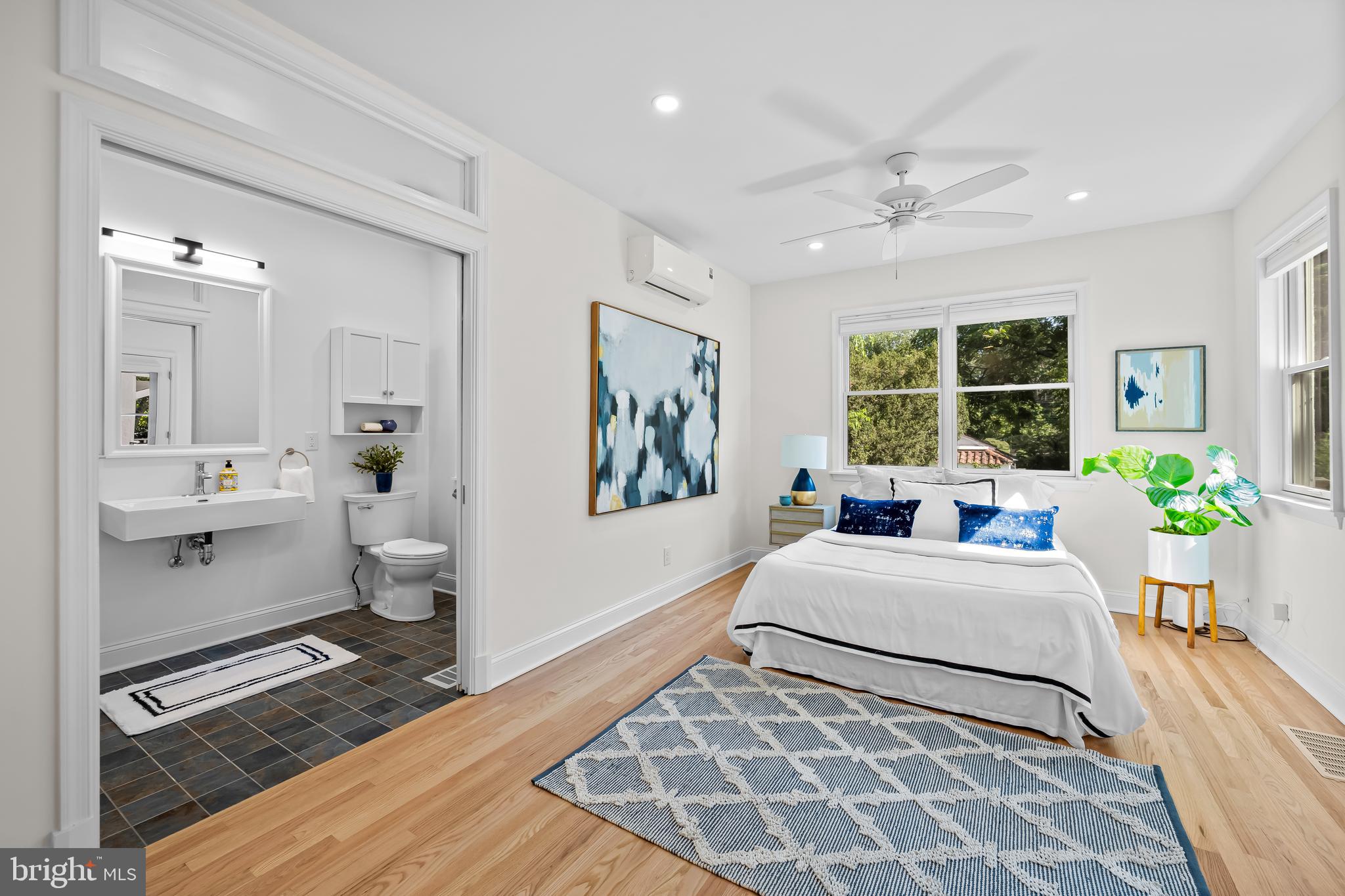 MOUNT WASHINGTON - Residential