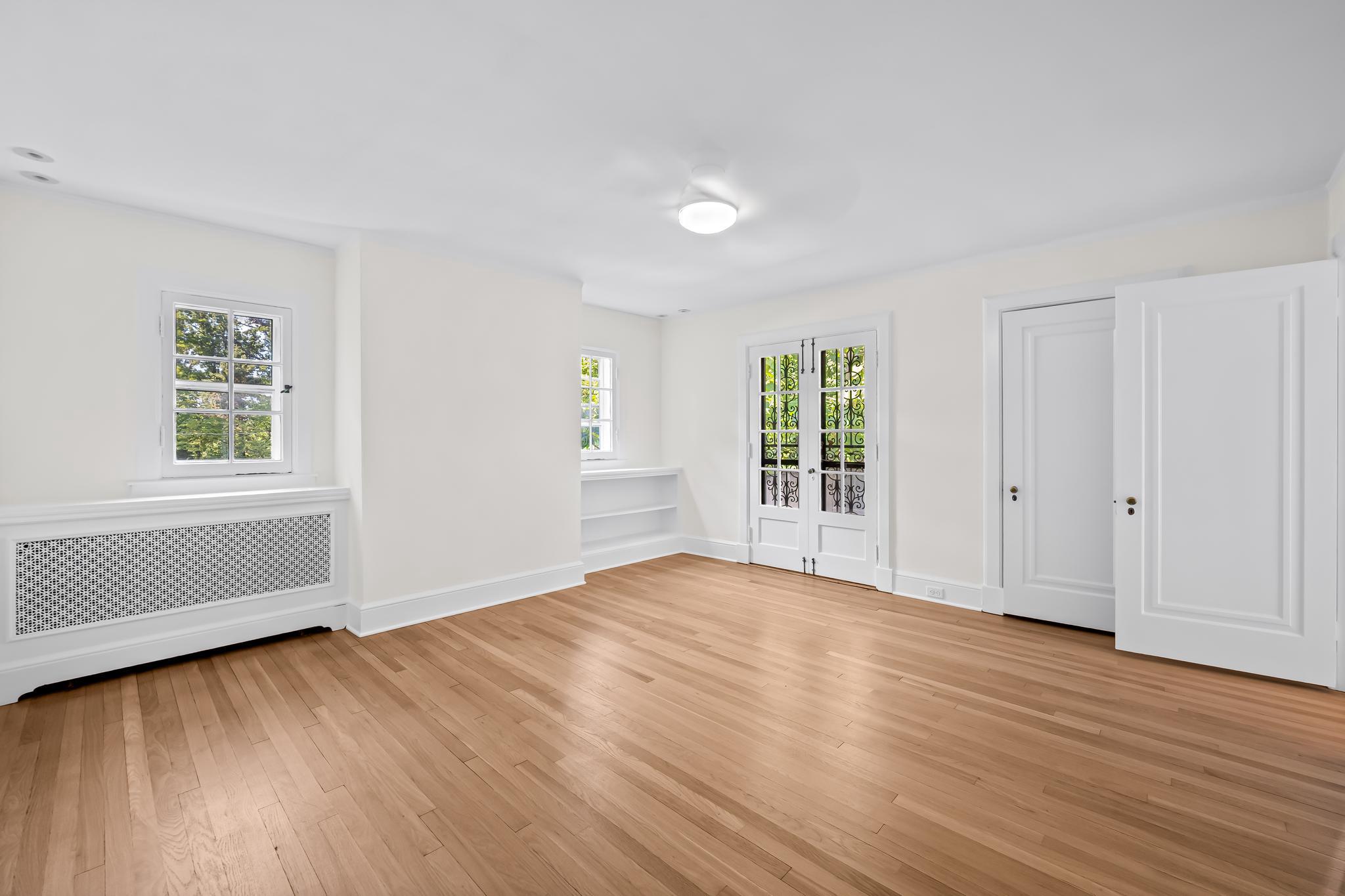 MOUNT WASHINGTON - Residential