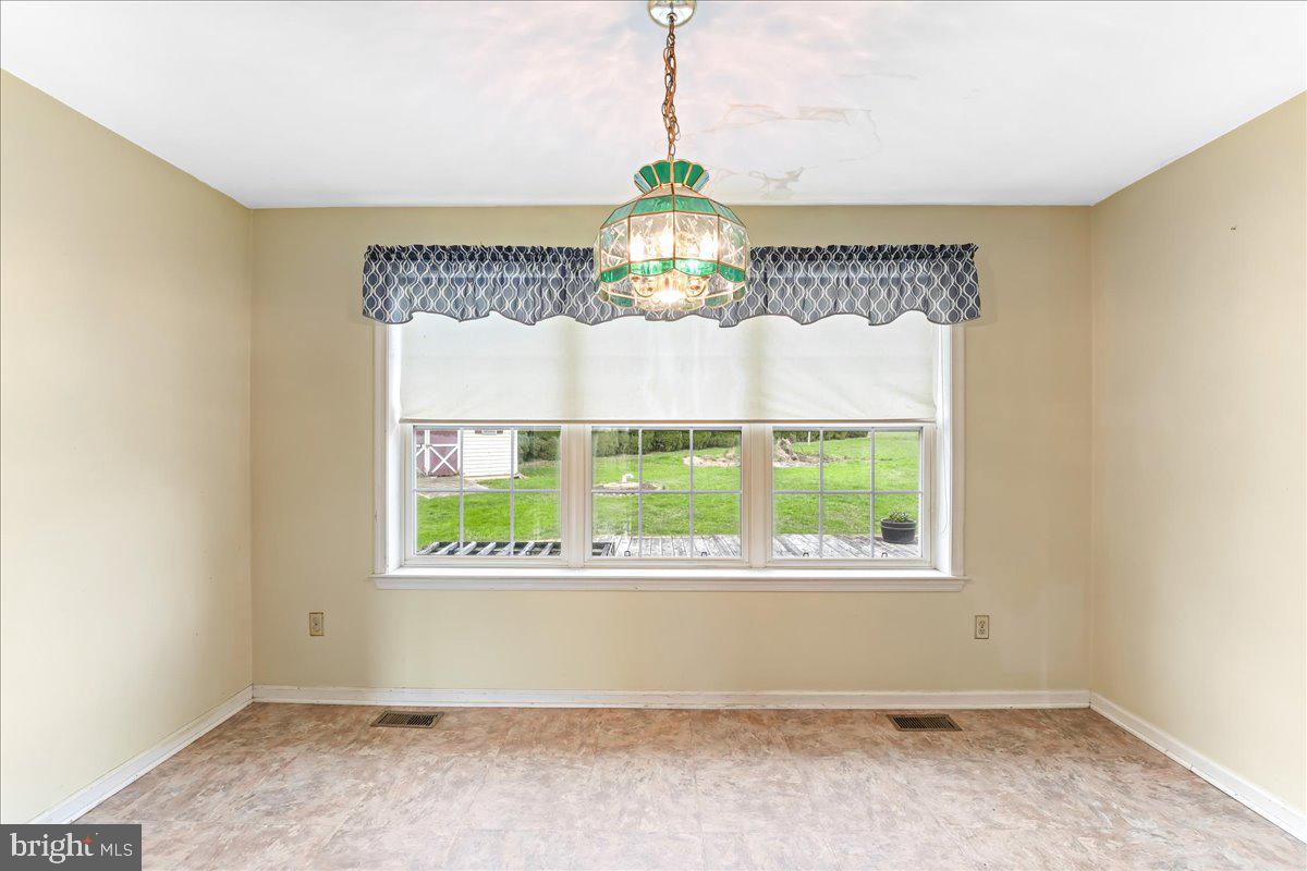 MEADOWBROOK - Residential