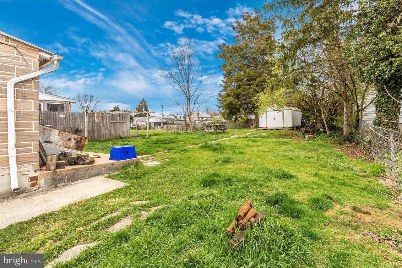 WEST END - Residential
