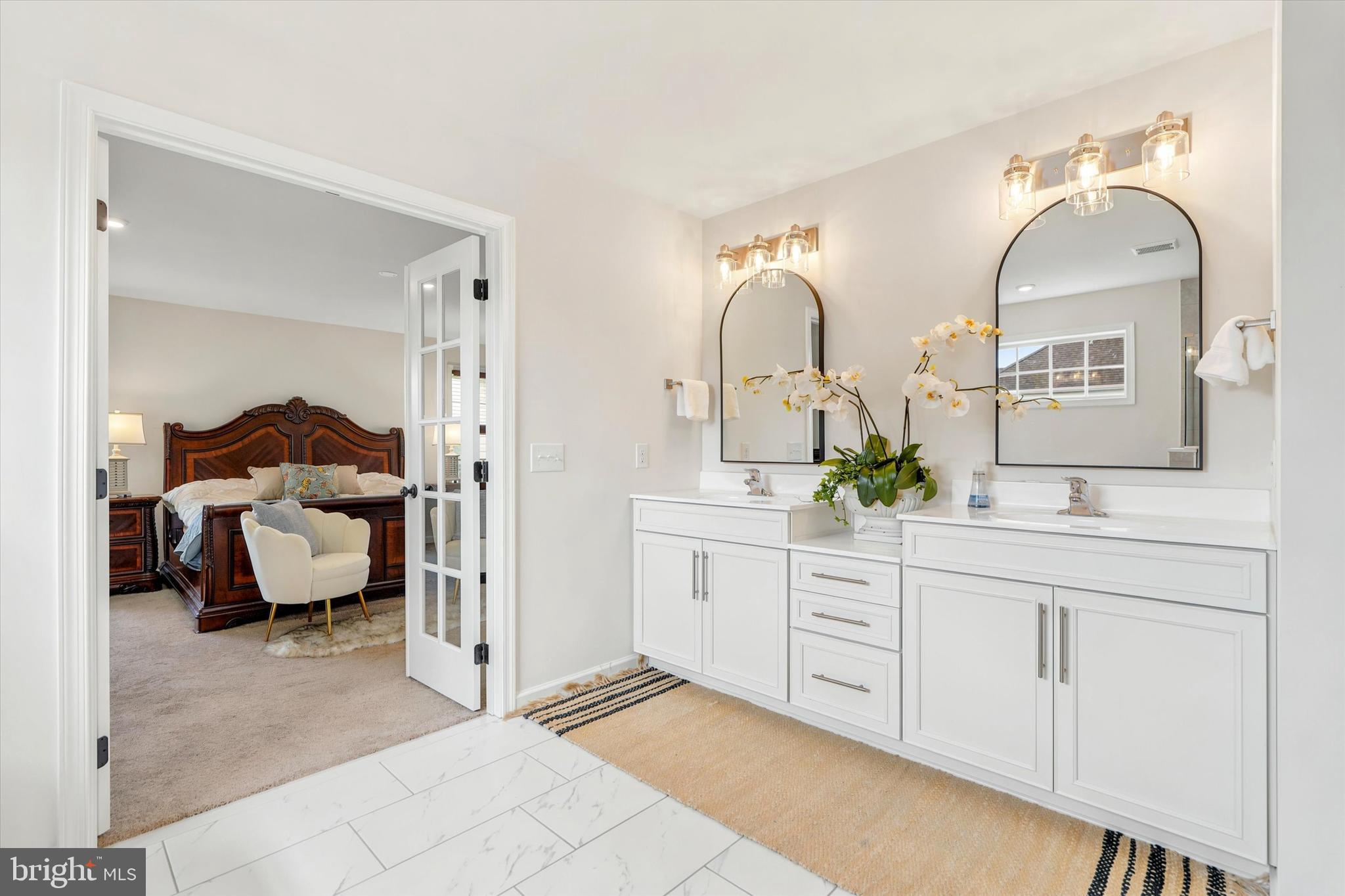 LEXINGTON POINTE - Residential
