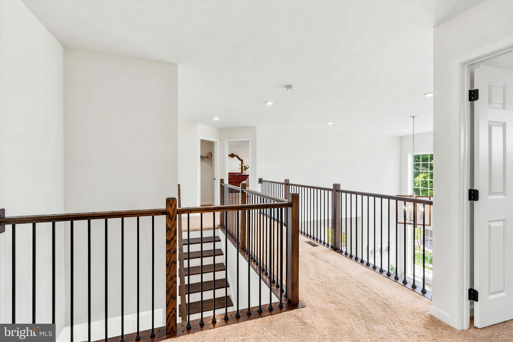 LEXINGTON POINTE - Residential