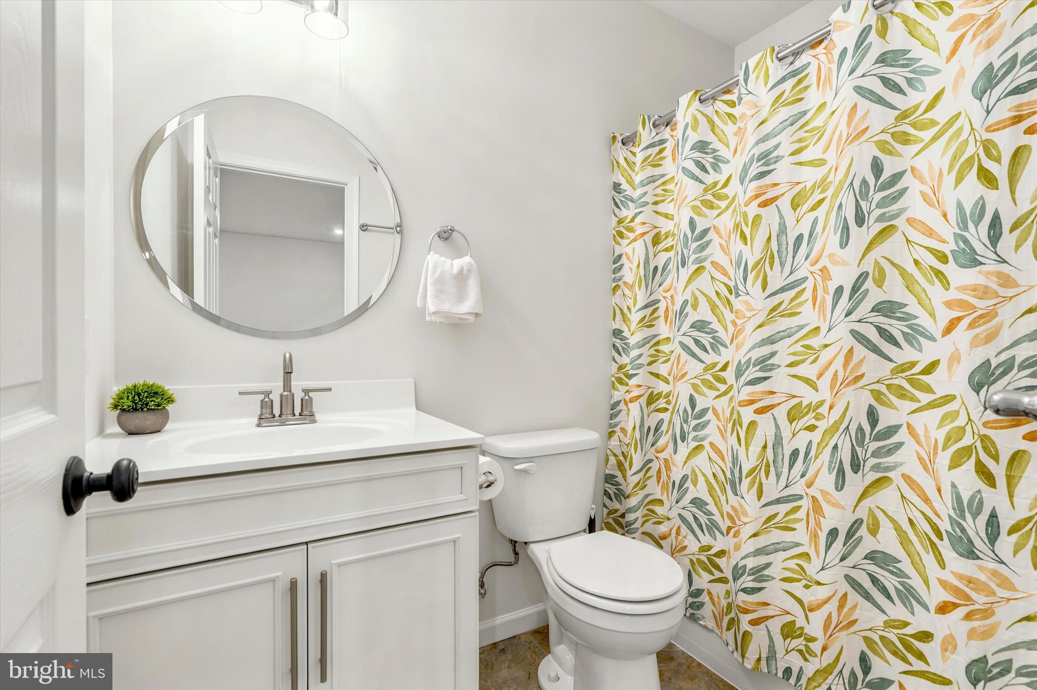 LEXINGTON POINTE - Residential