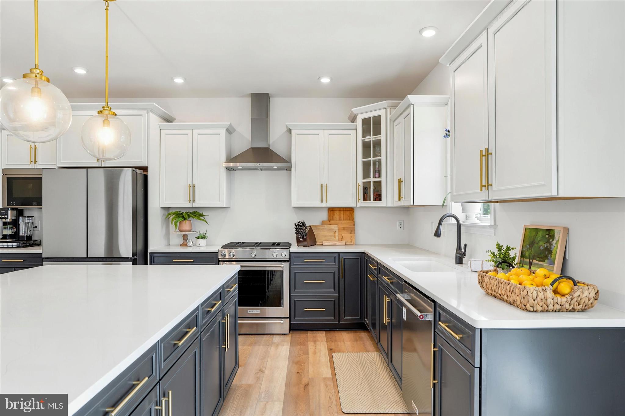 LEXINGTON POINTE - Residential