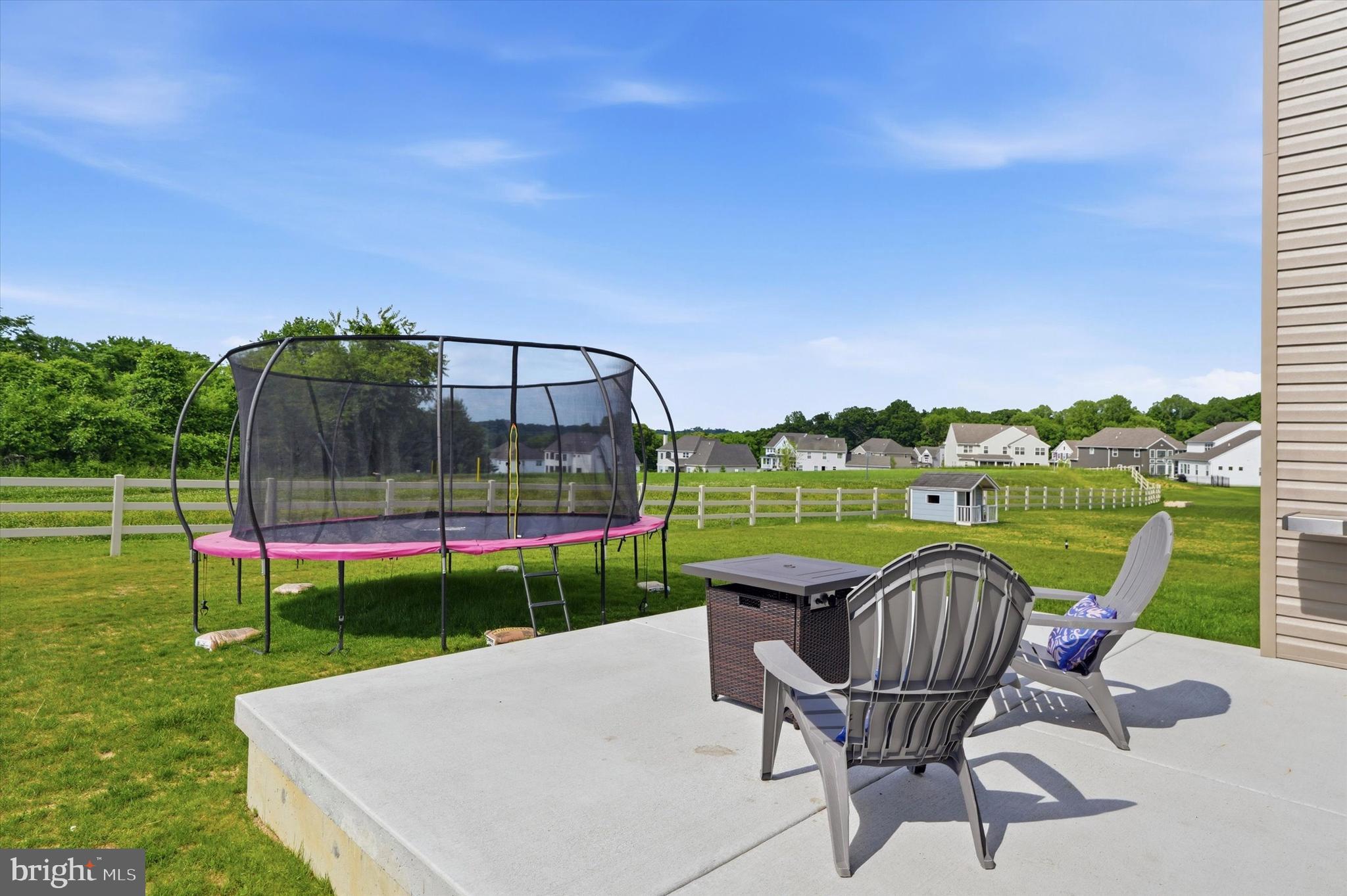 LEXINGTON POINTE - Residential