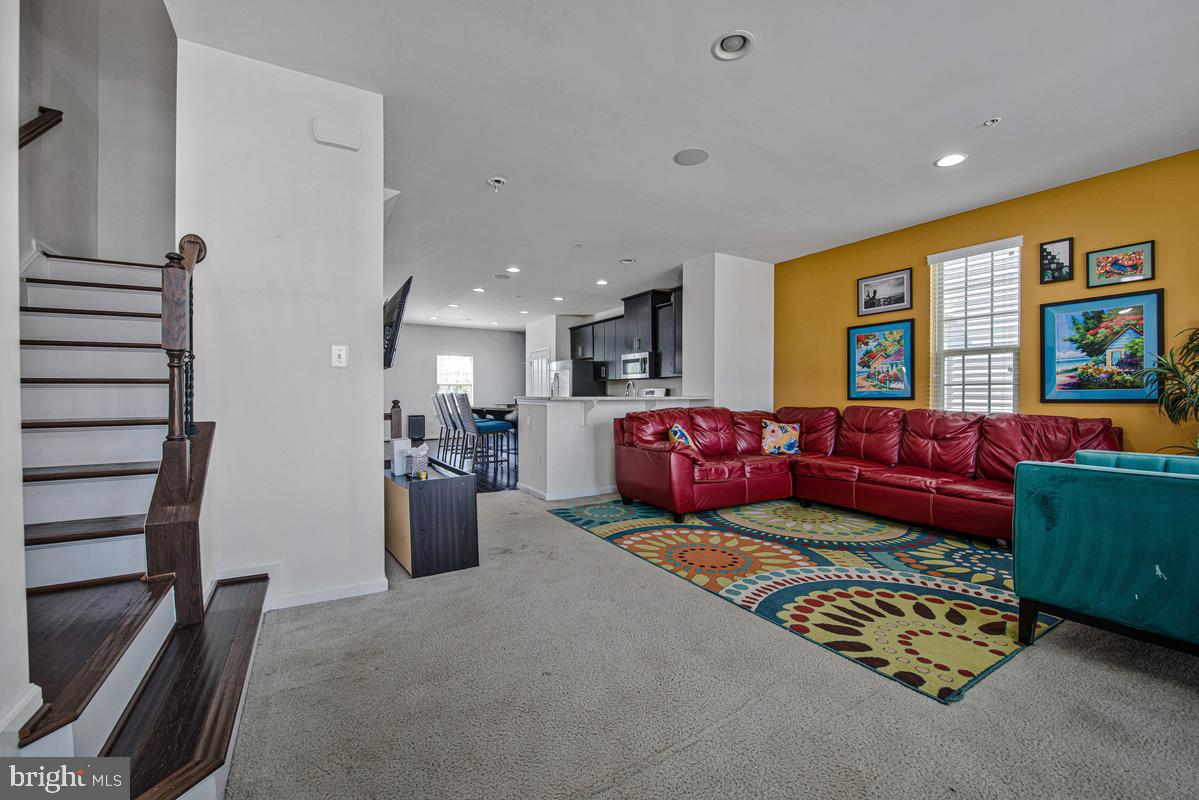 WESTSIDE - Residential