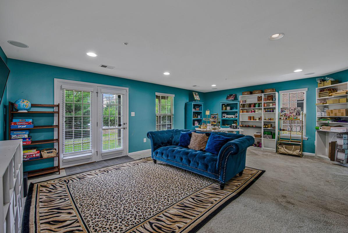 WESTSIDE - Residential