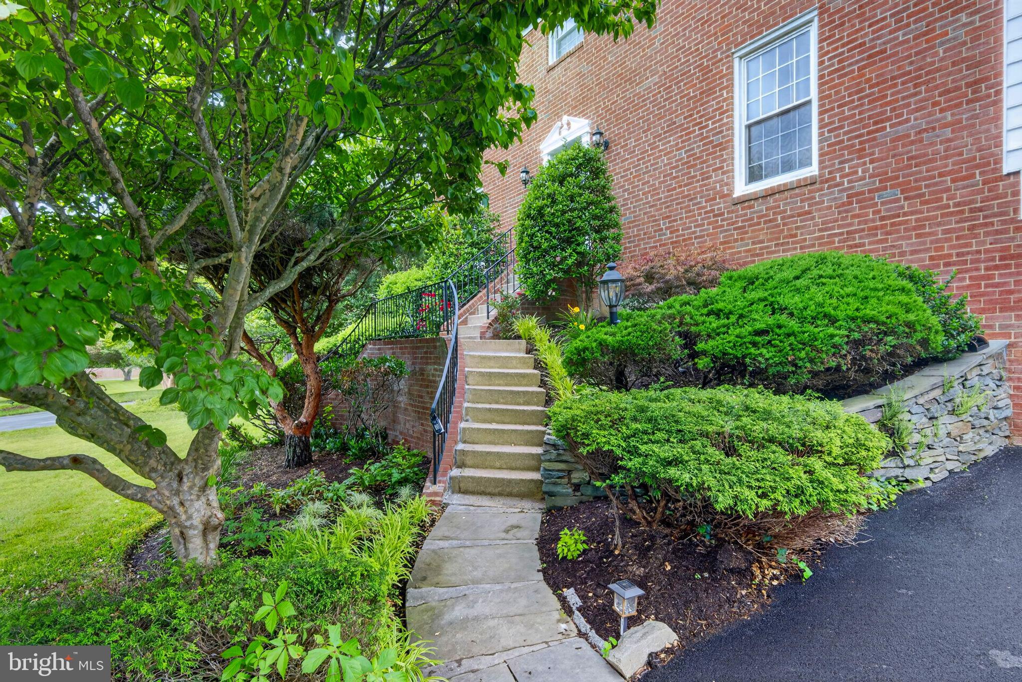 NORTH SPRINGBROOK - Residential