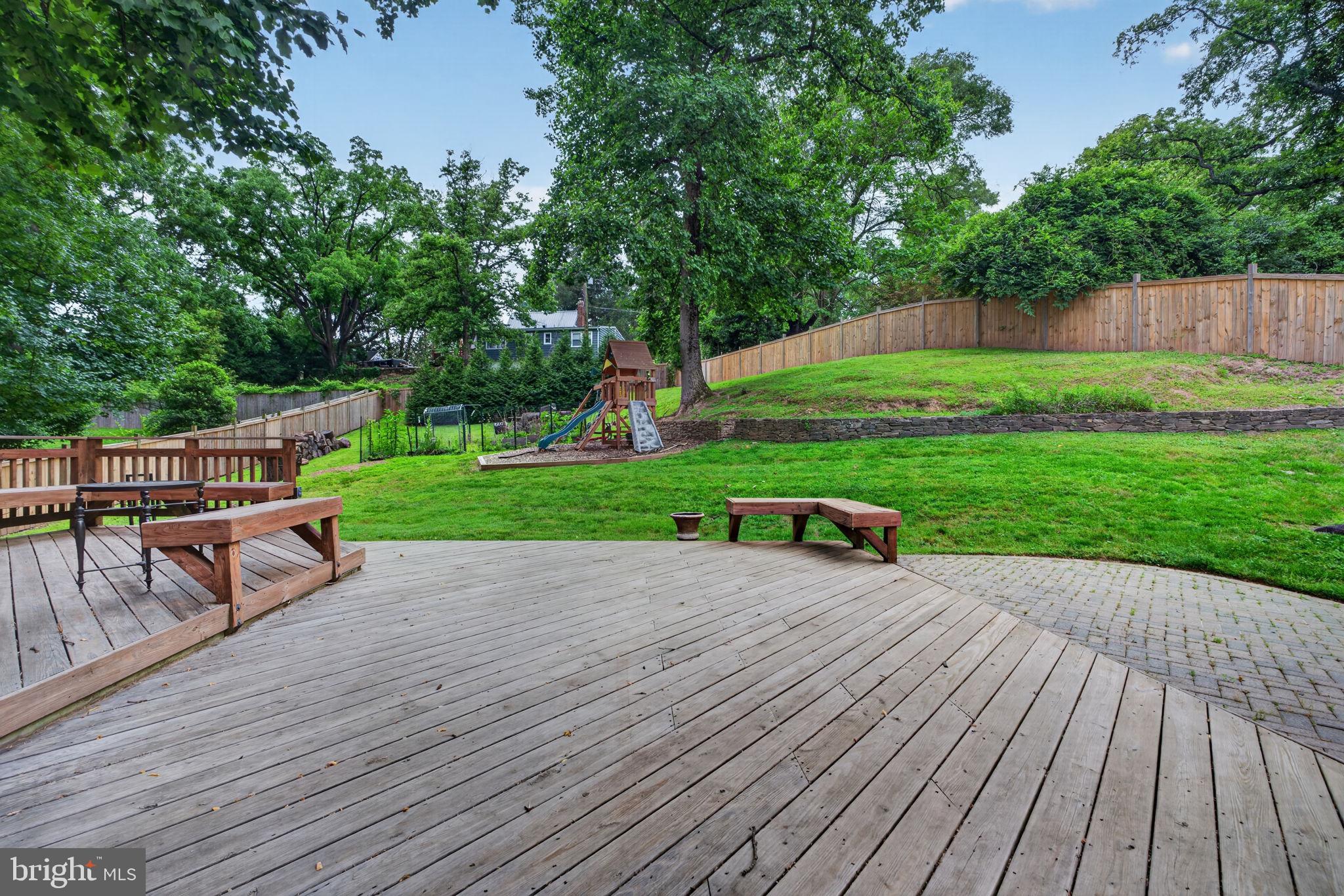 NORTH SPRINGBROOK - Residential
