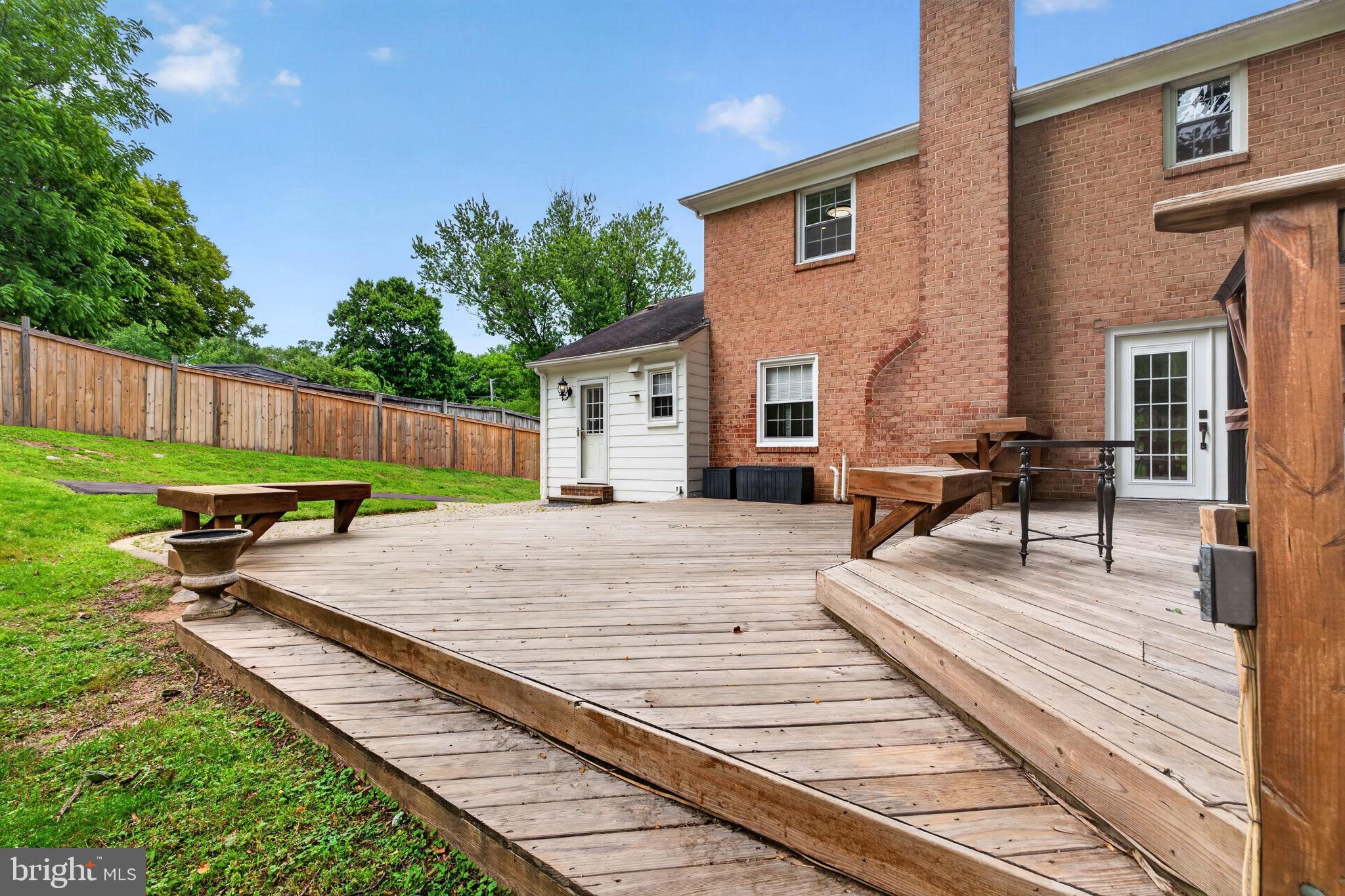 NORTH SPRINGBROOK - Residential