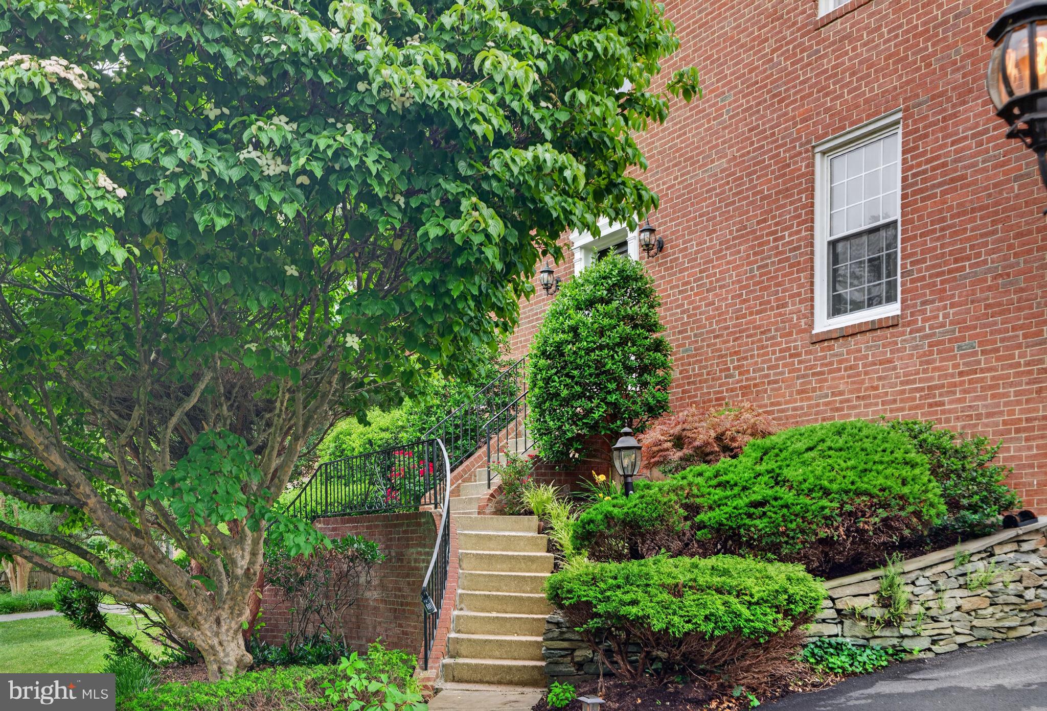 NORTH SPRINGBROOK - Residential