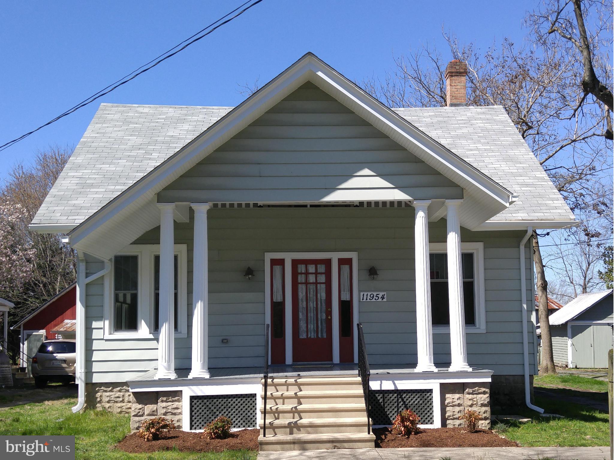 Cordova-Rental-Complete Re-Hab. 3 bd. 1.5 Bath. Large Living Room.Brand New Kitchen. Dining Room. New Flooring Thru-out. Separate Laundry W/Washer & Dryer. 2 Car  Detached Garage. Must See! Wont last. Chapel School District. Available Now.
