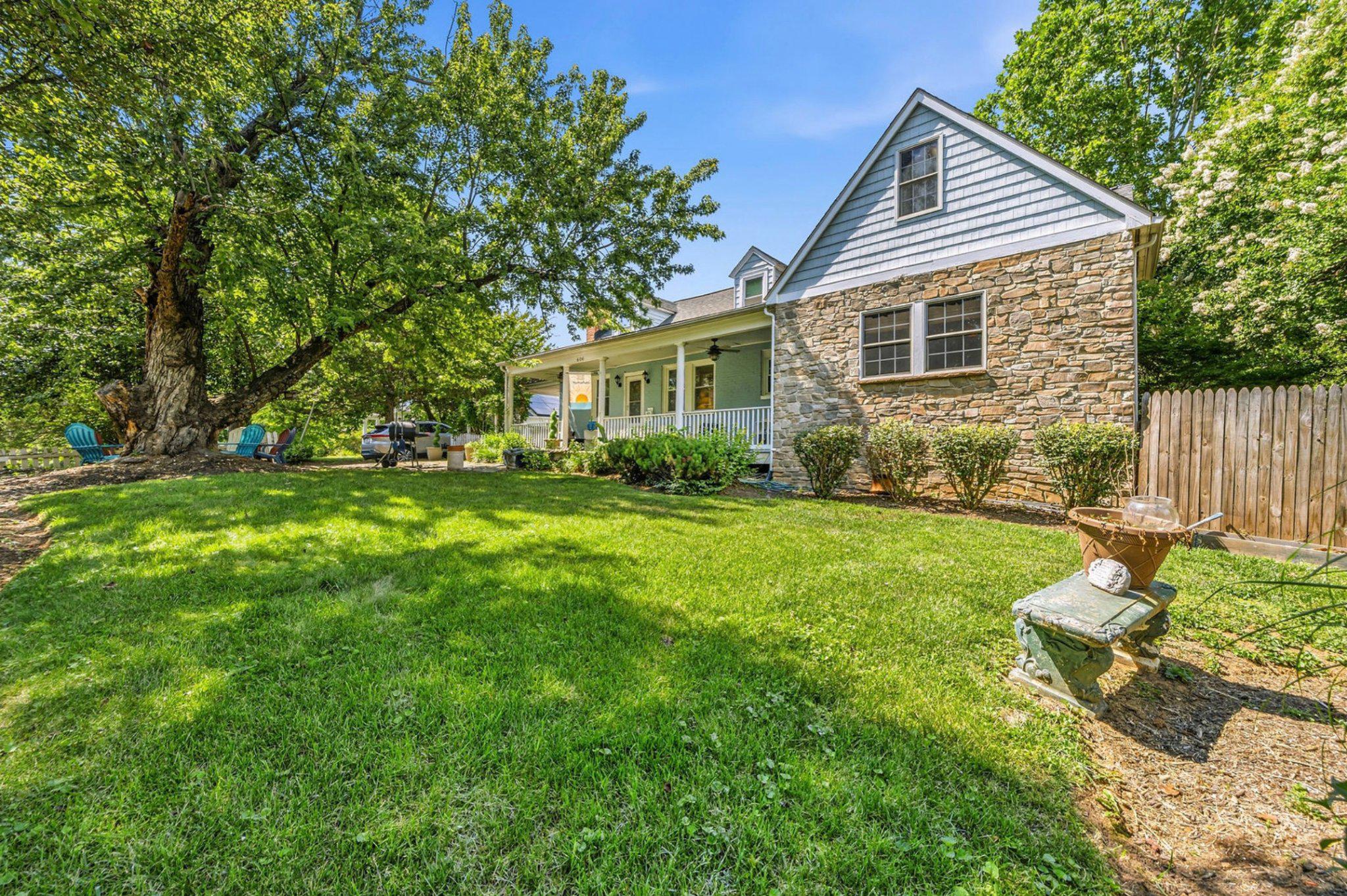 LOWENBACH - Residential
