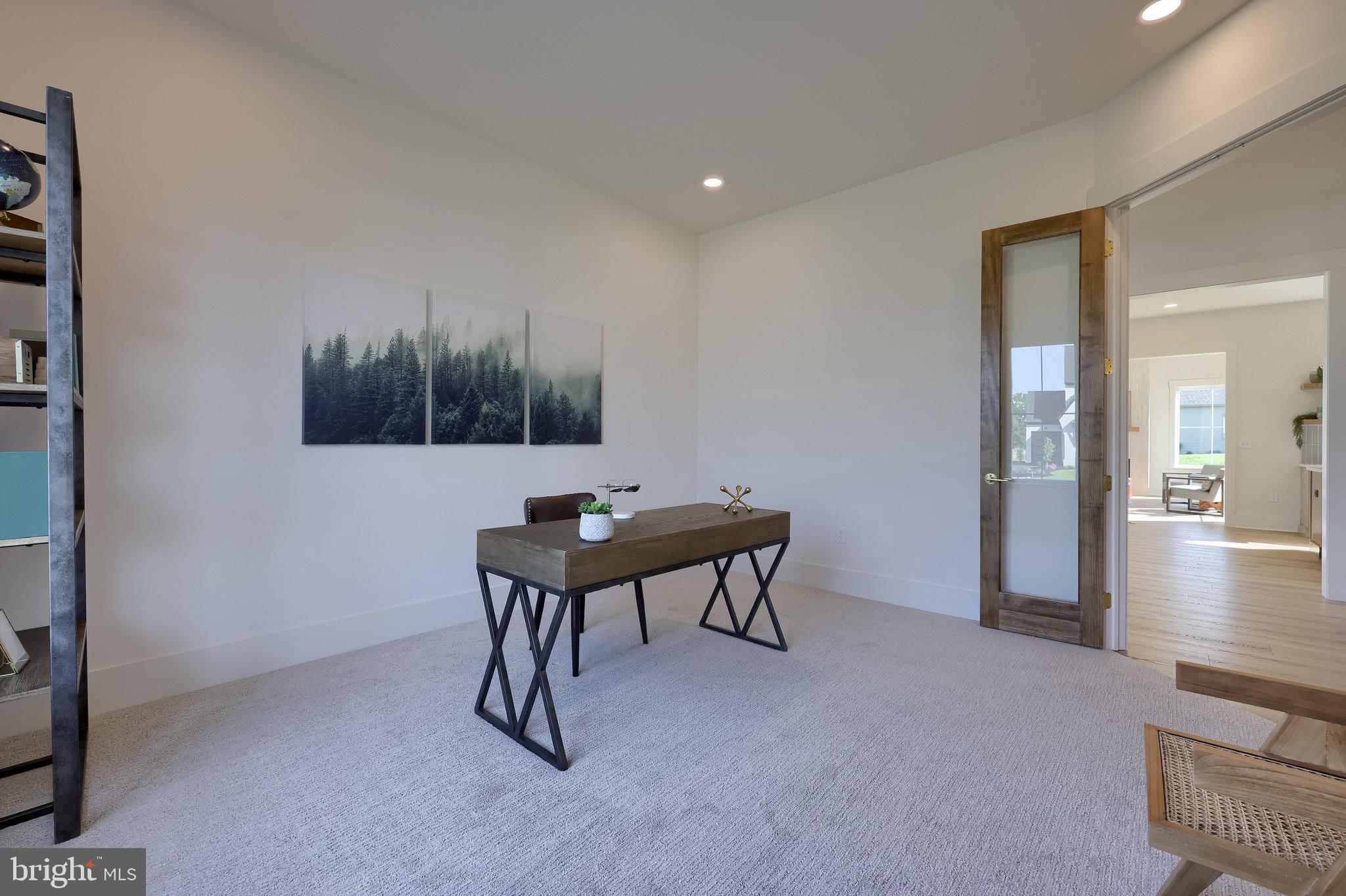 PINEBROOKE - Residential