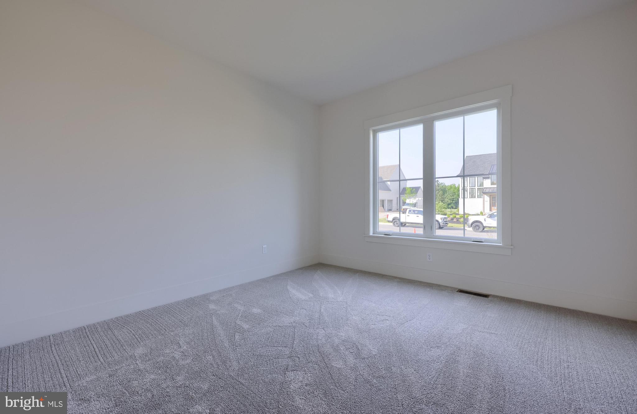 PINEBROOKE - Residential