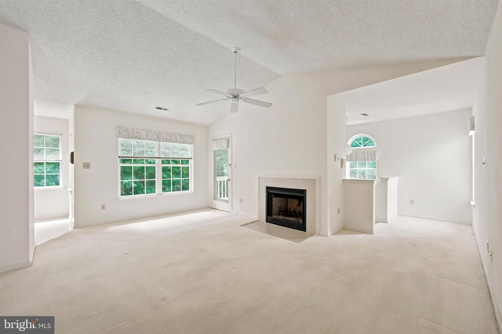 MAKEFIELD GLEN - Residential