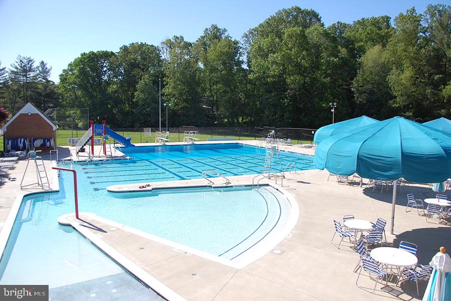 RIVER FALLS - Residential
