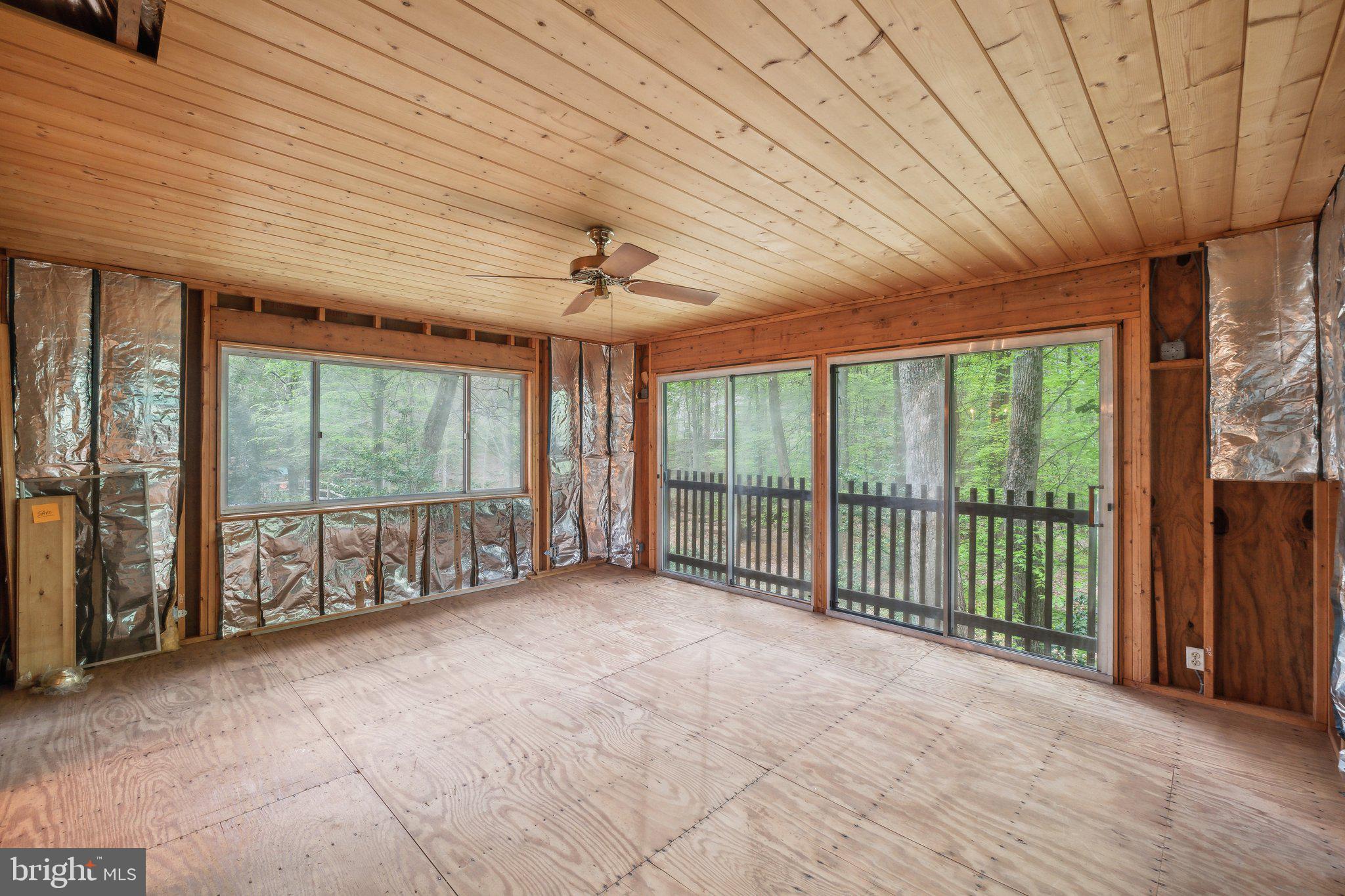 RIVER FALLS - Residential