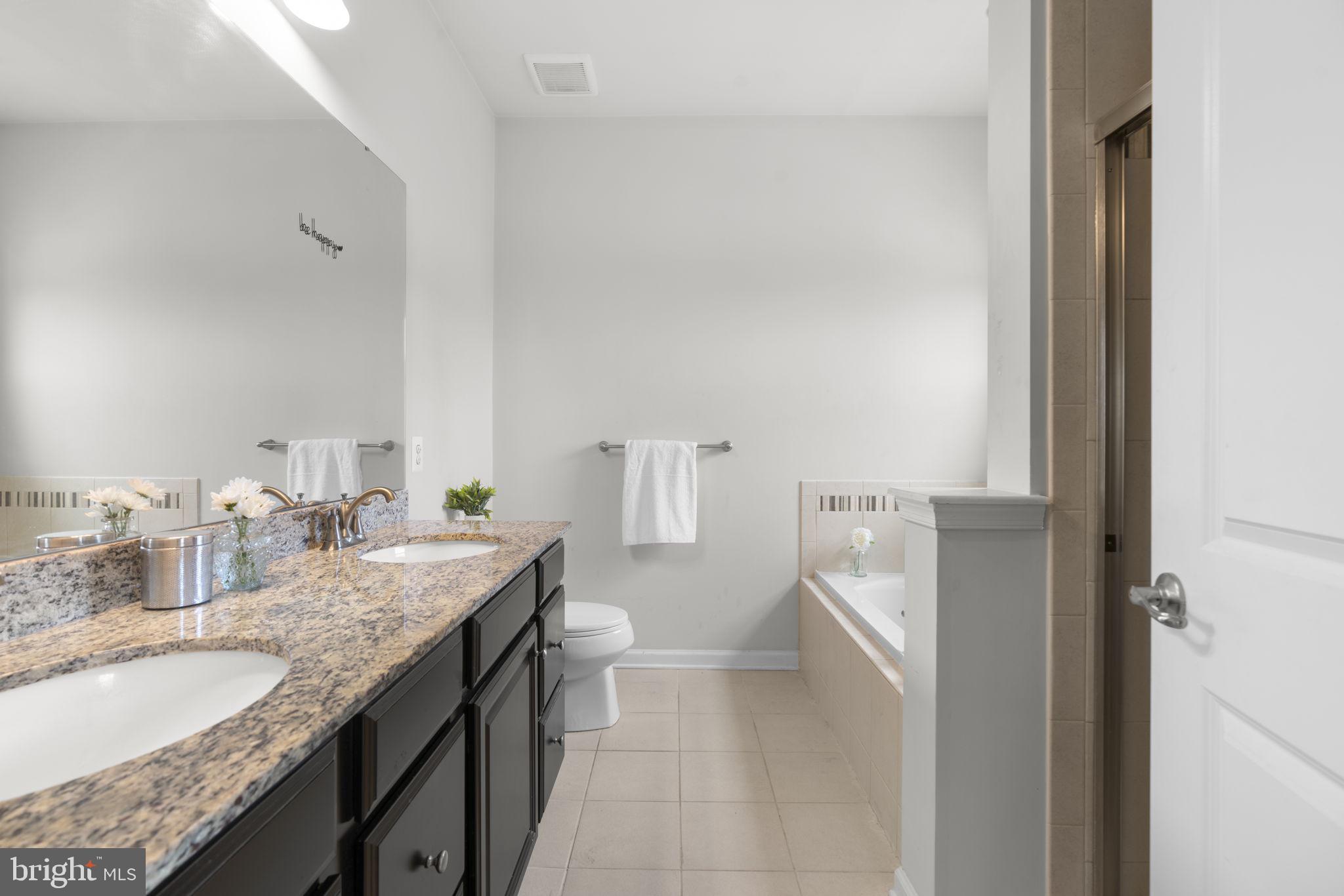 CREEKSIDE VILLAGE - Residential