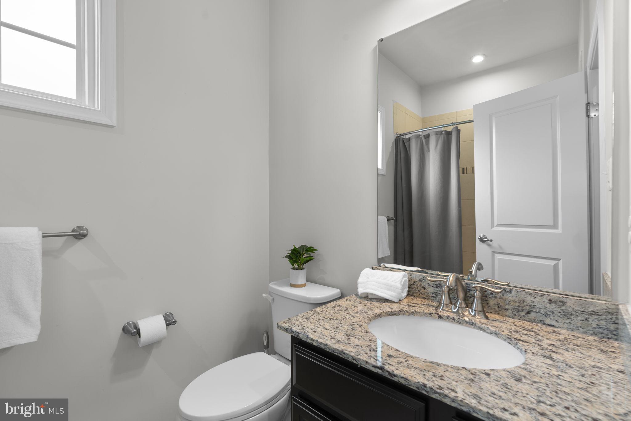 CREEKSIDE VILLAGE - Residential
