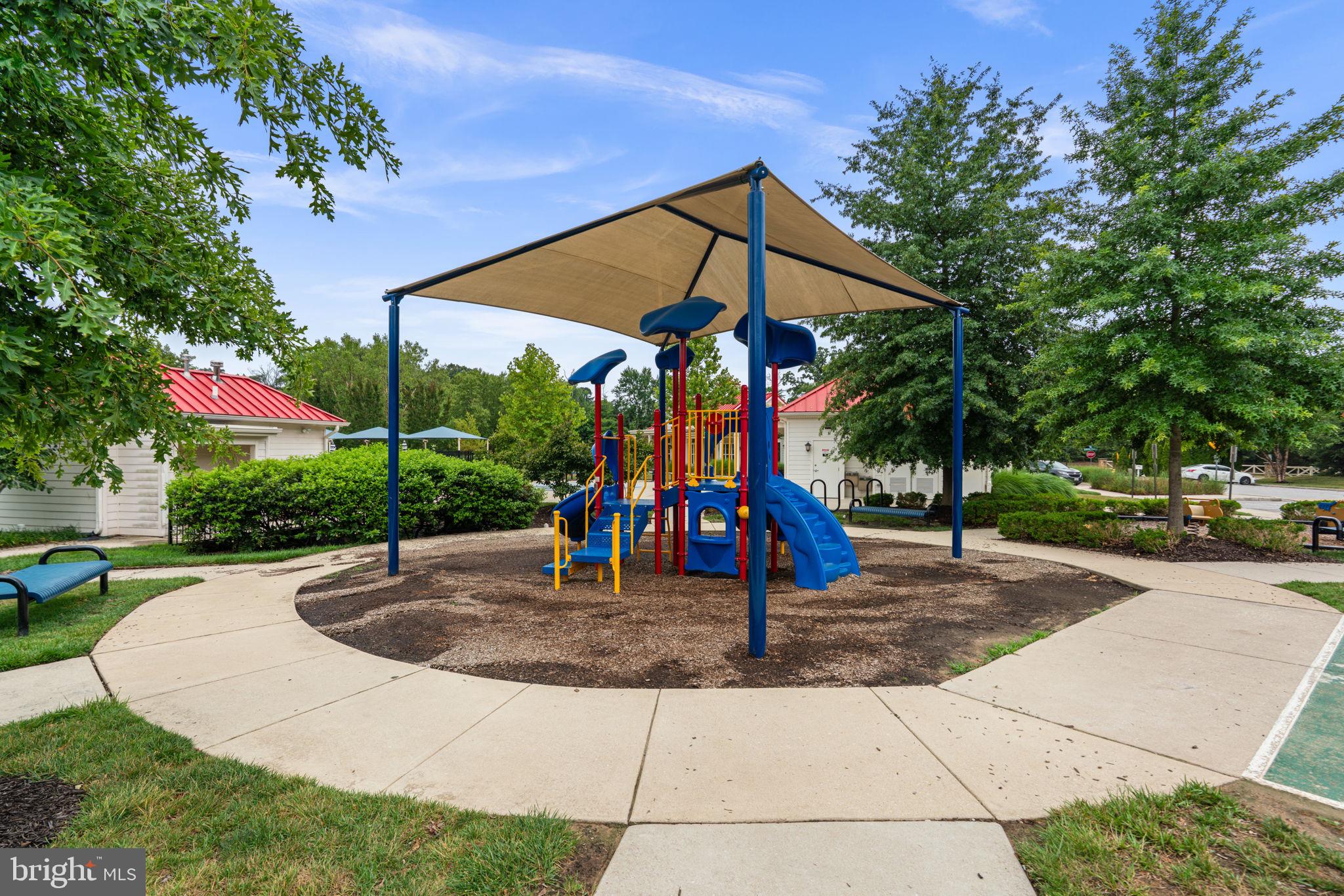 CREEKSIDE VILLAGE - Residential