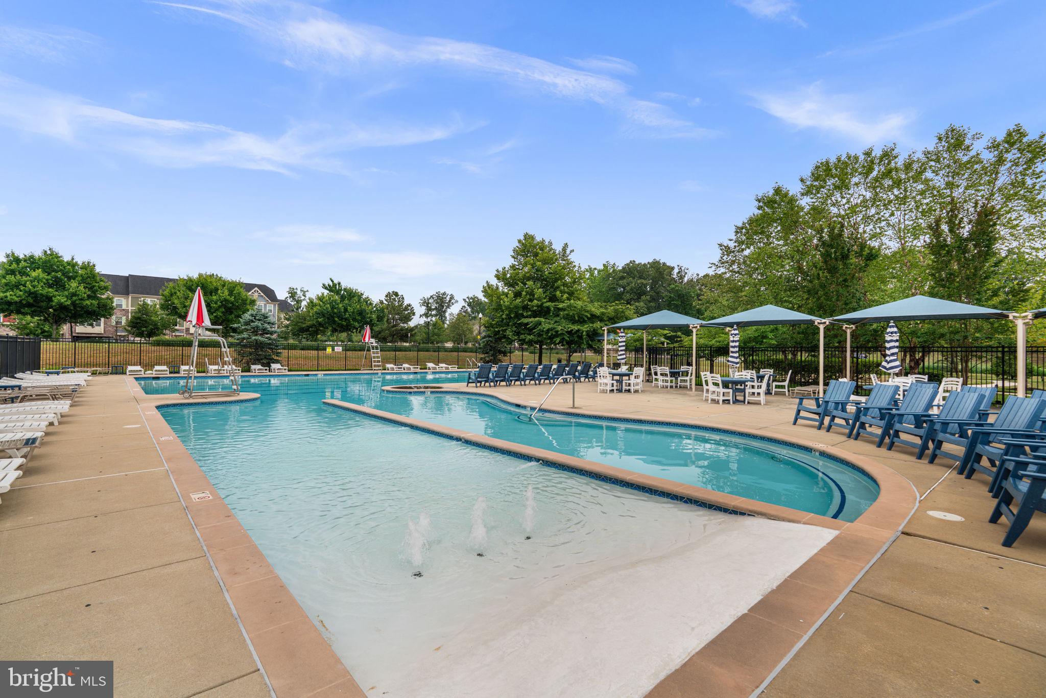 CREEKSIDE VILLAGE - Residential