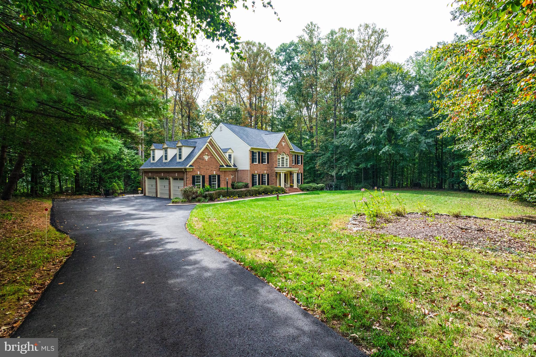 WALNUT ACRES - Residential